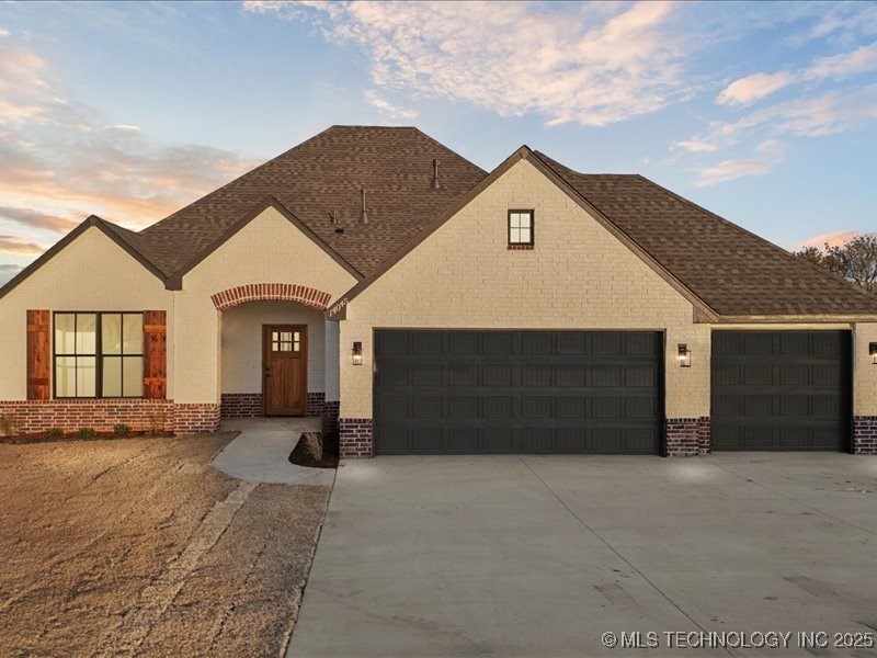 14045 N 54th East Avenue Property Photo 1