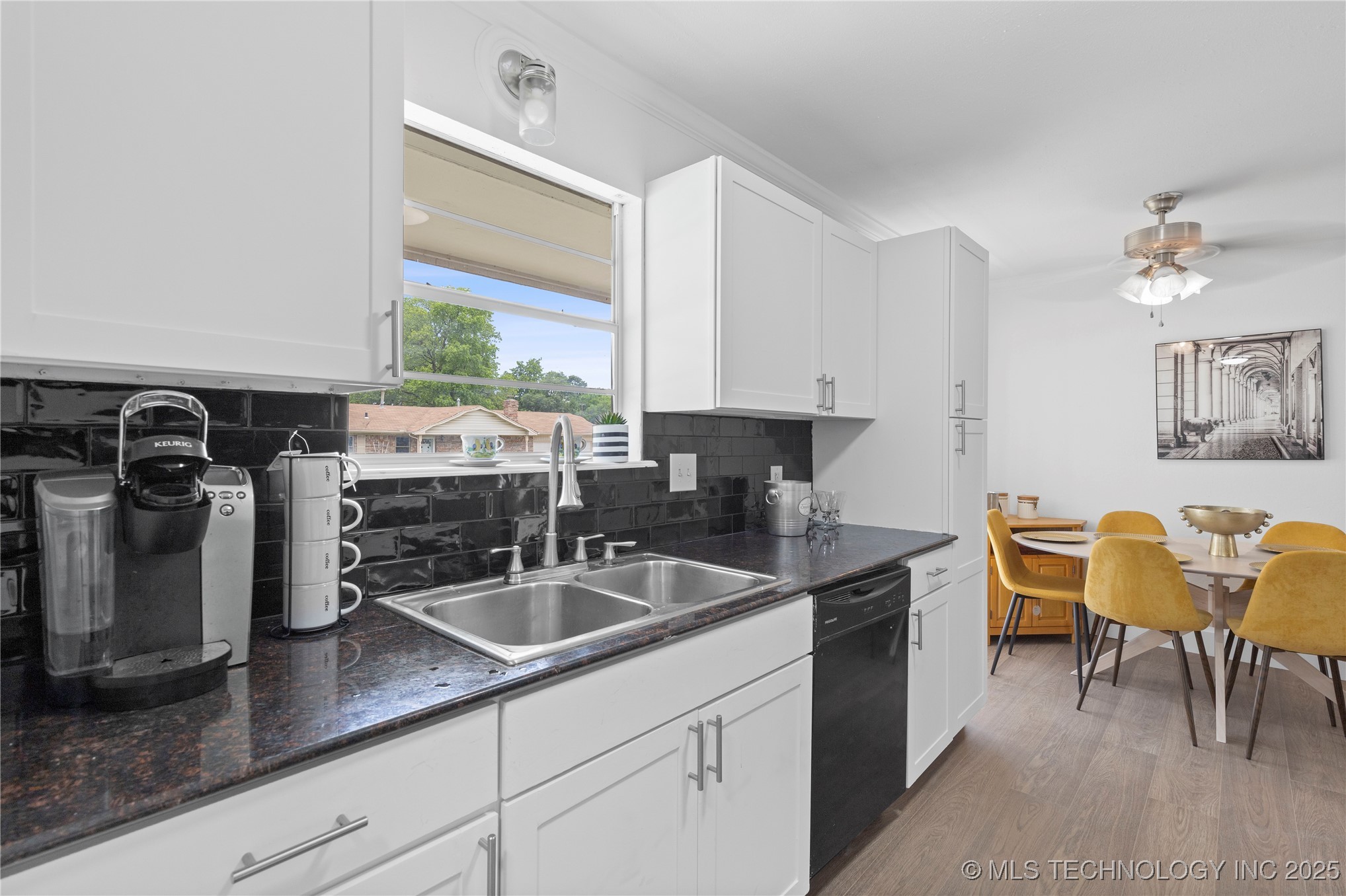 502 E D Street Property Photo 6