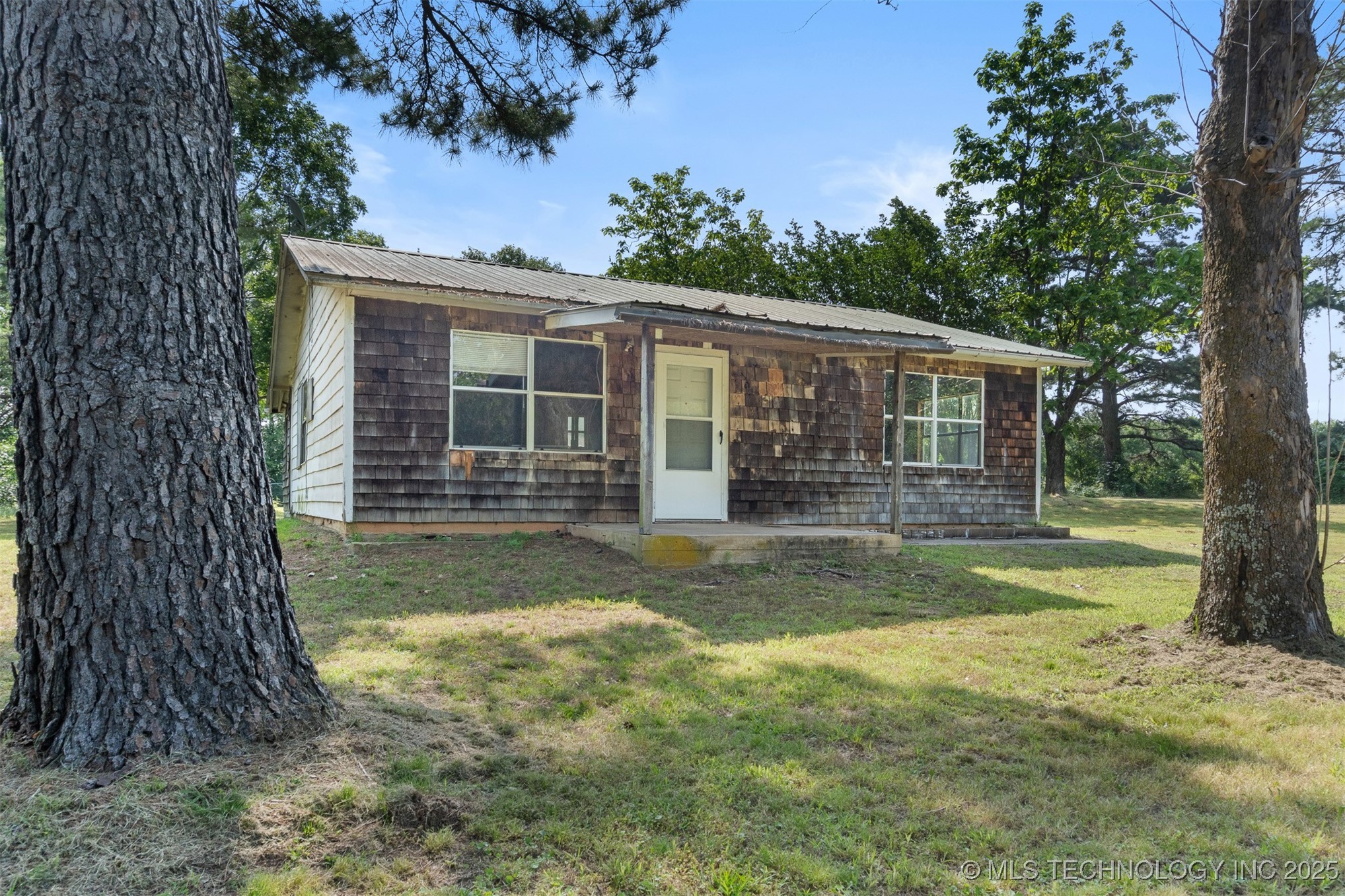 5164 Smiser Road Property Photo 2