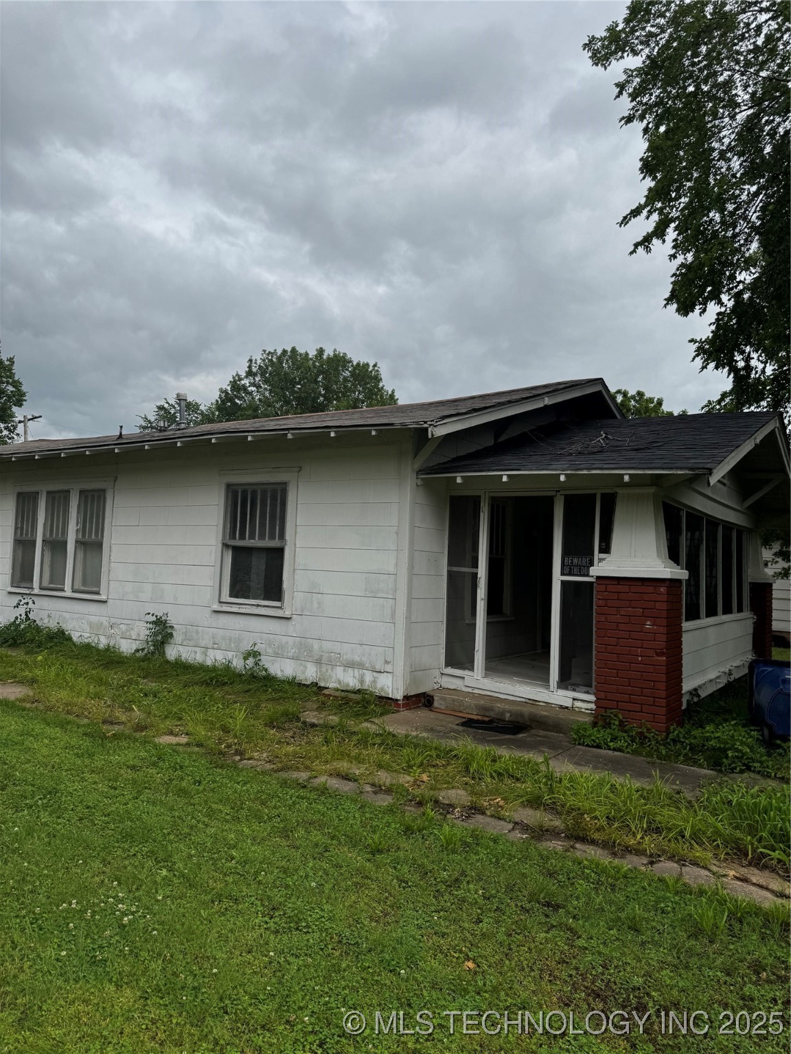 518 S Wood Avenue Property Photo 1