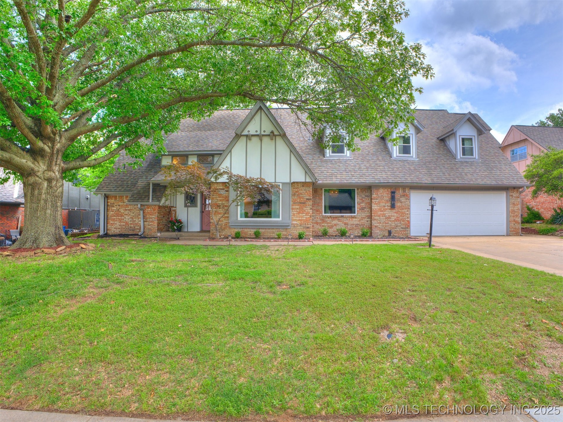 6960 E 61st Place Property Photo