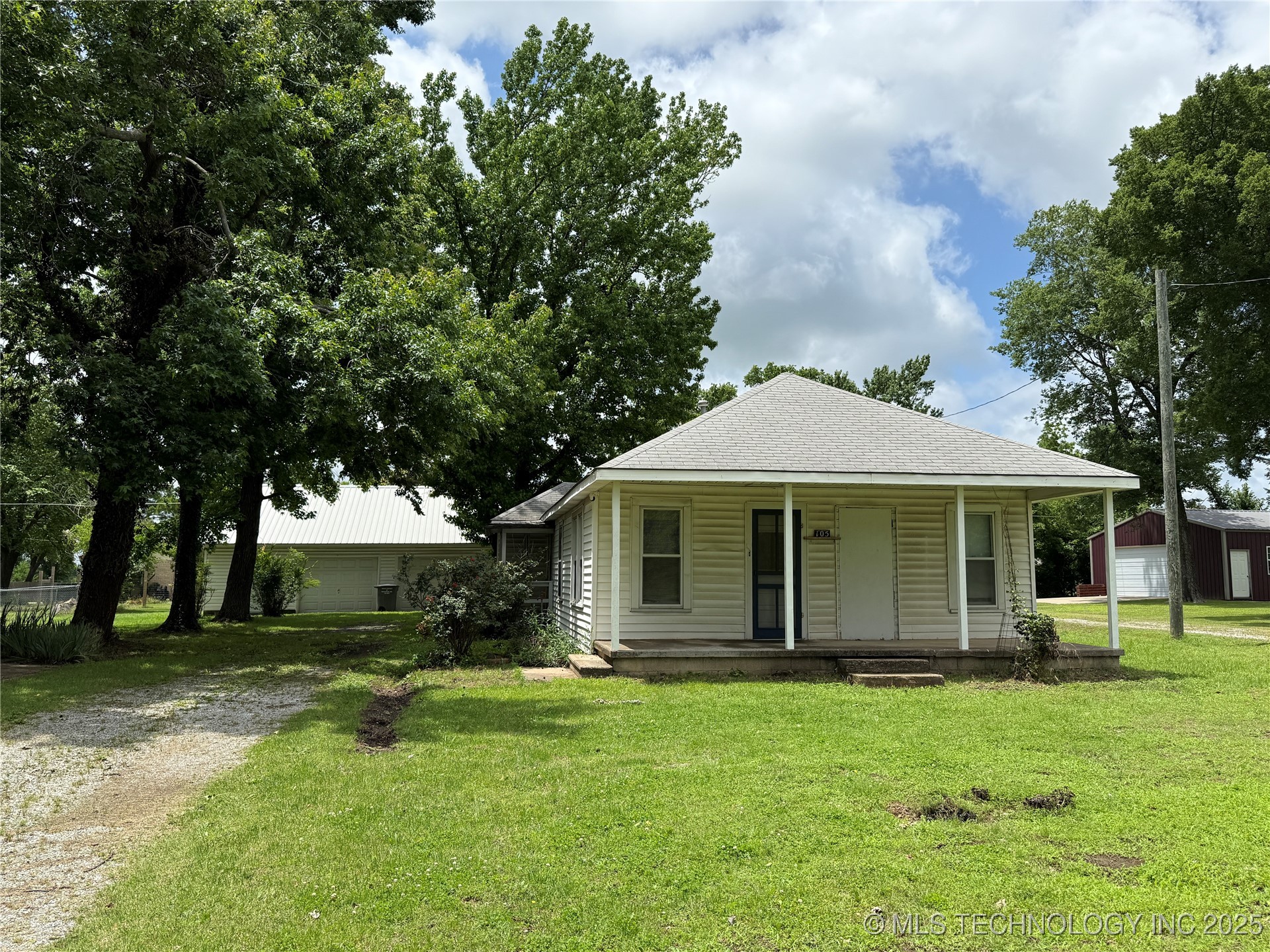 105 N Vann Street Property Photo 1