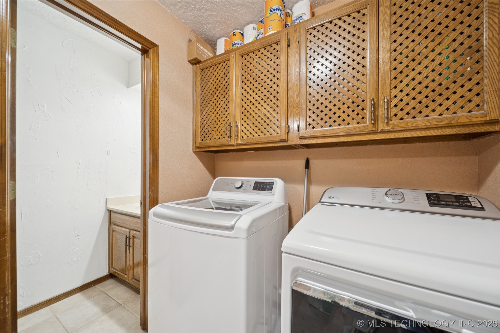 6316 S Ash Avenue Property Photo 12