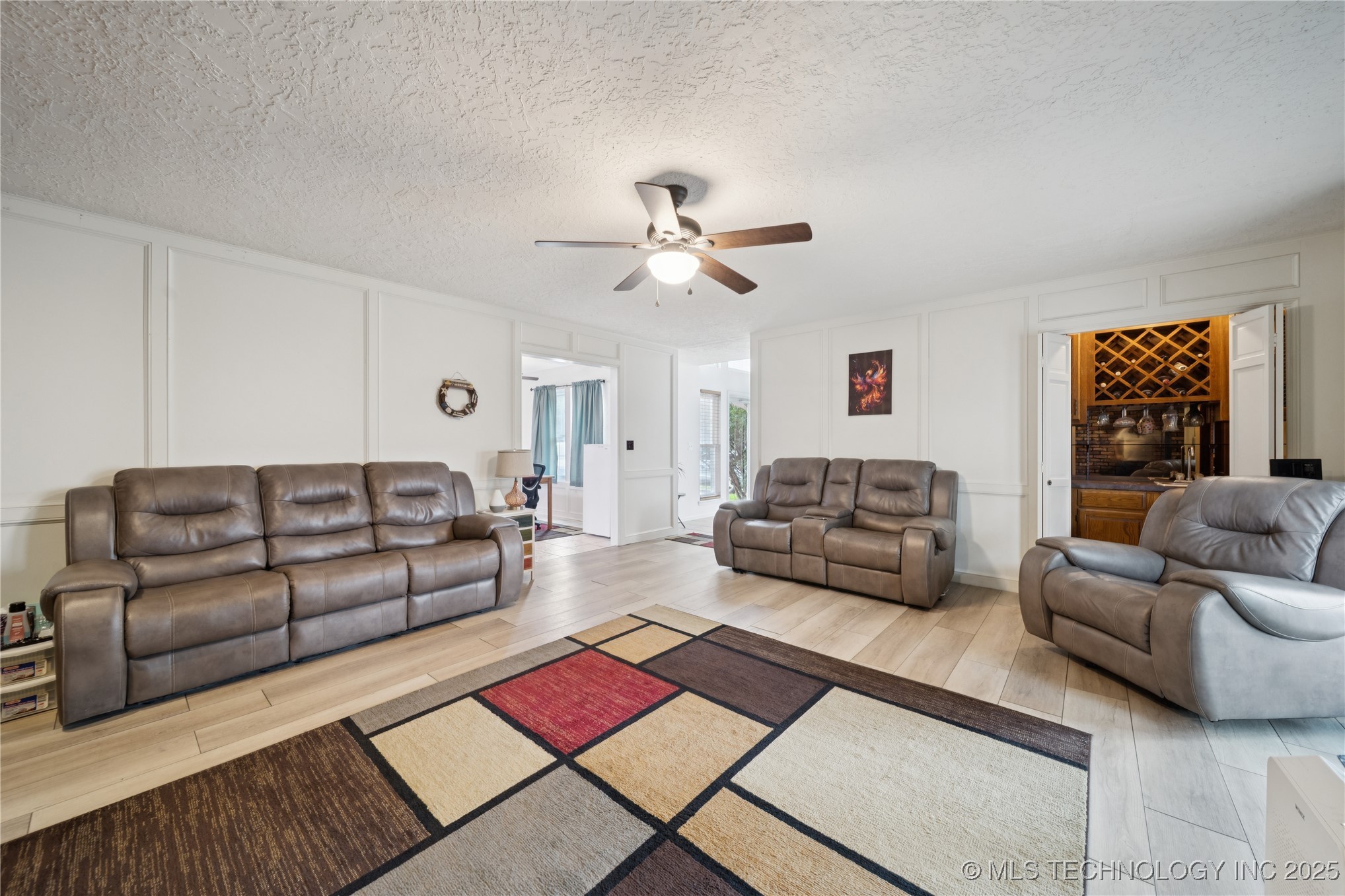 6316 S Ash Avenue Property Photo 15