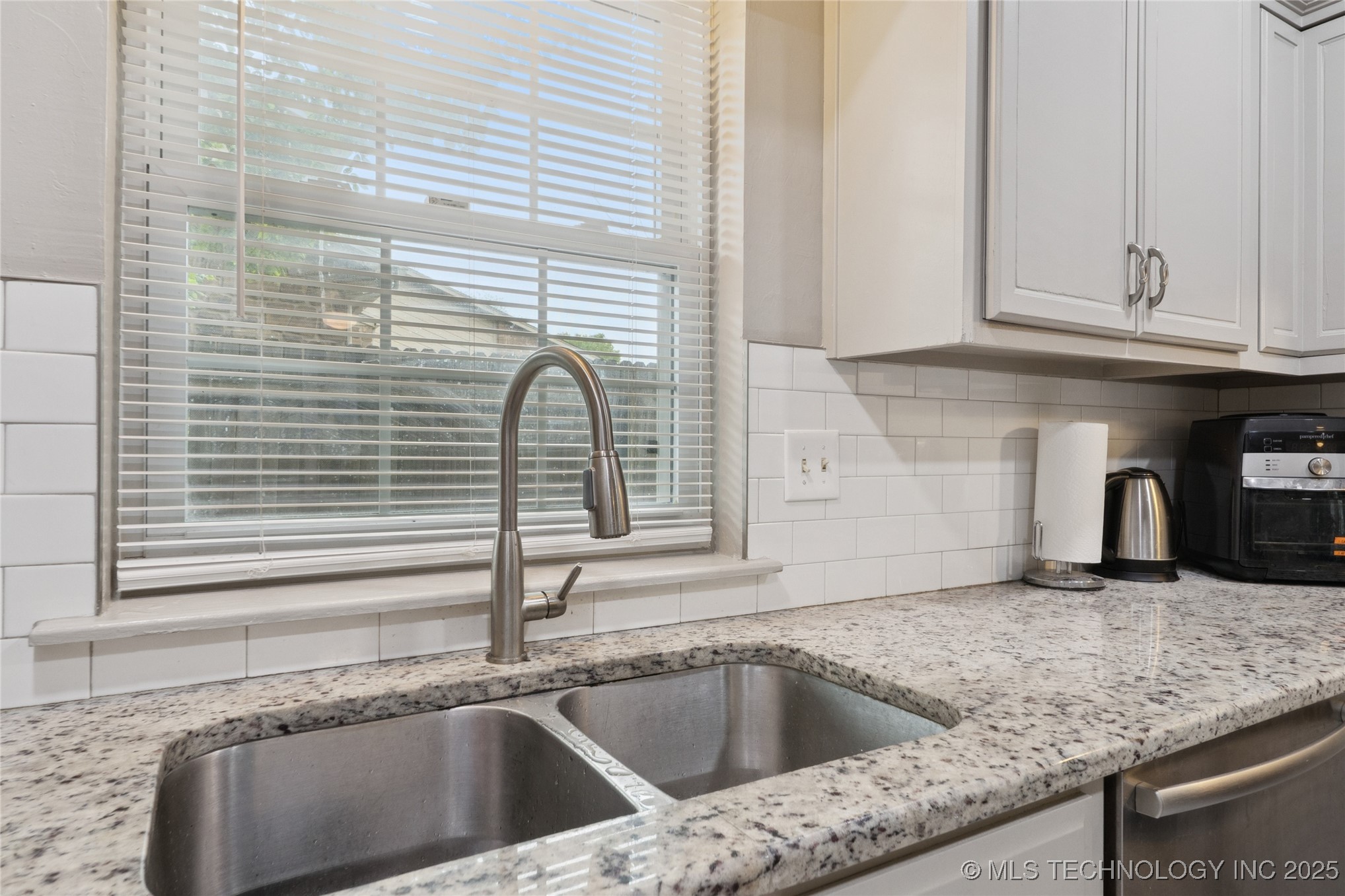 6316 S Ash Avenue Property Photo 22