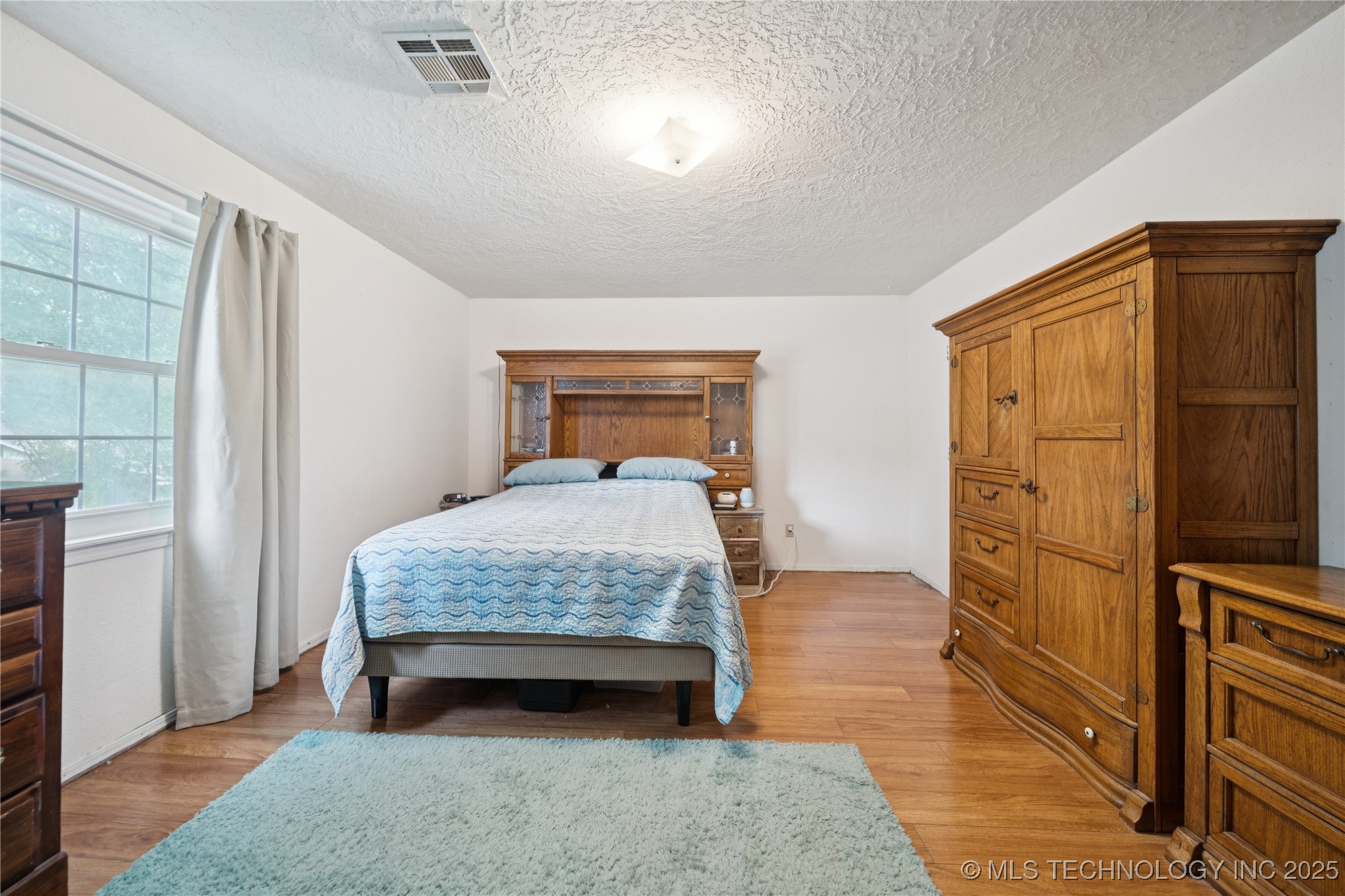 6316 S Ash Avenue Property Photo 25