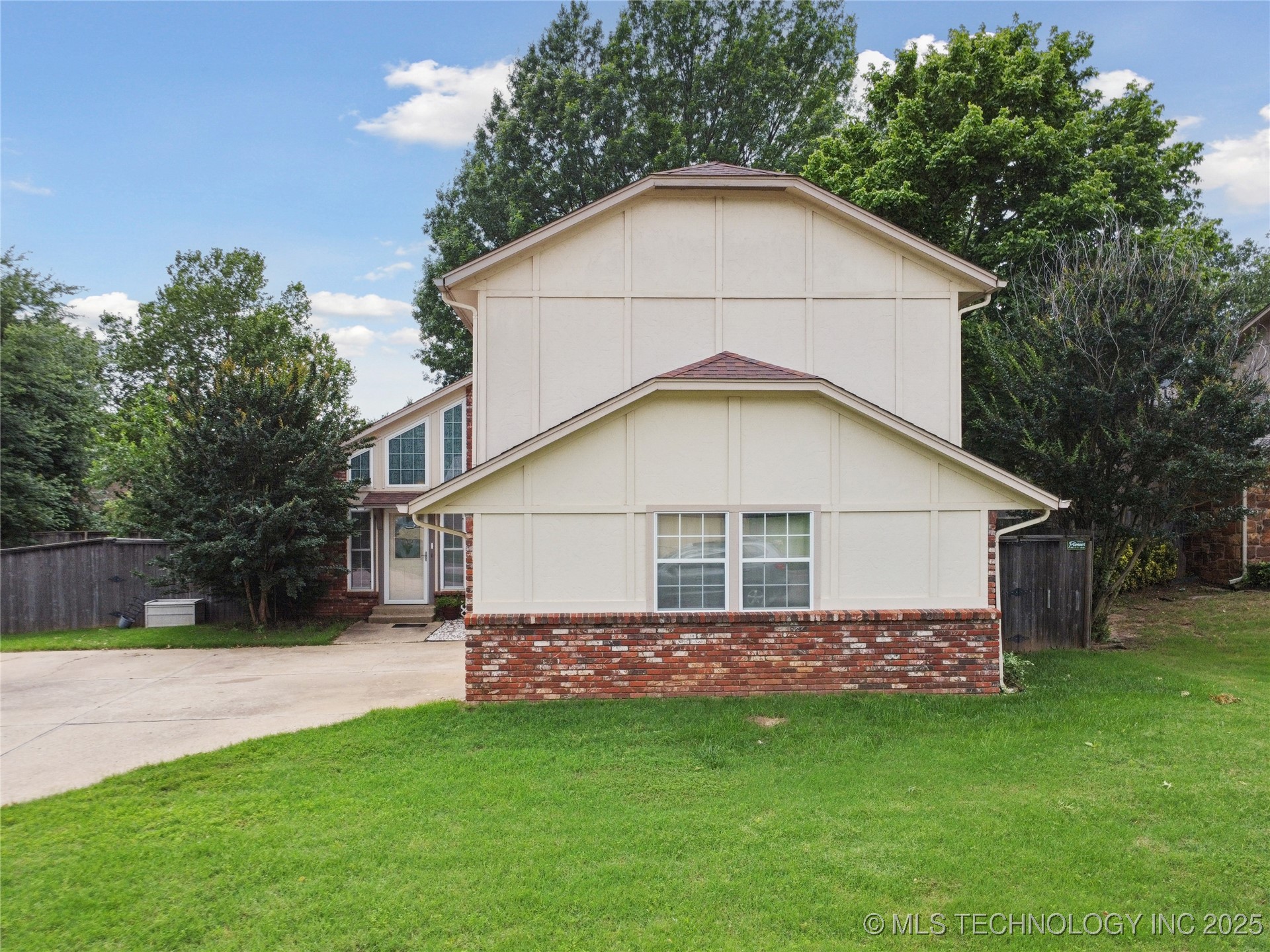 6316 S Ash Avenue Property Photo 30