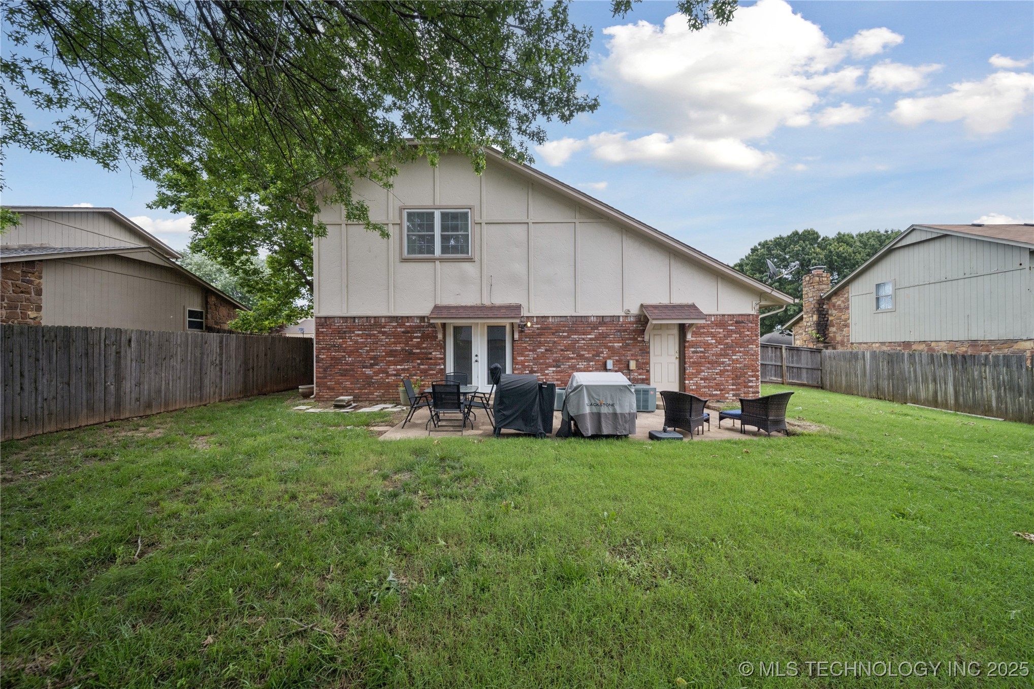 6316 S Ash Avenue Property Photo 31