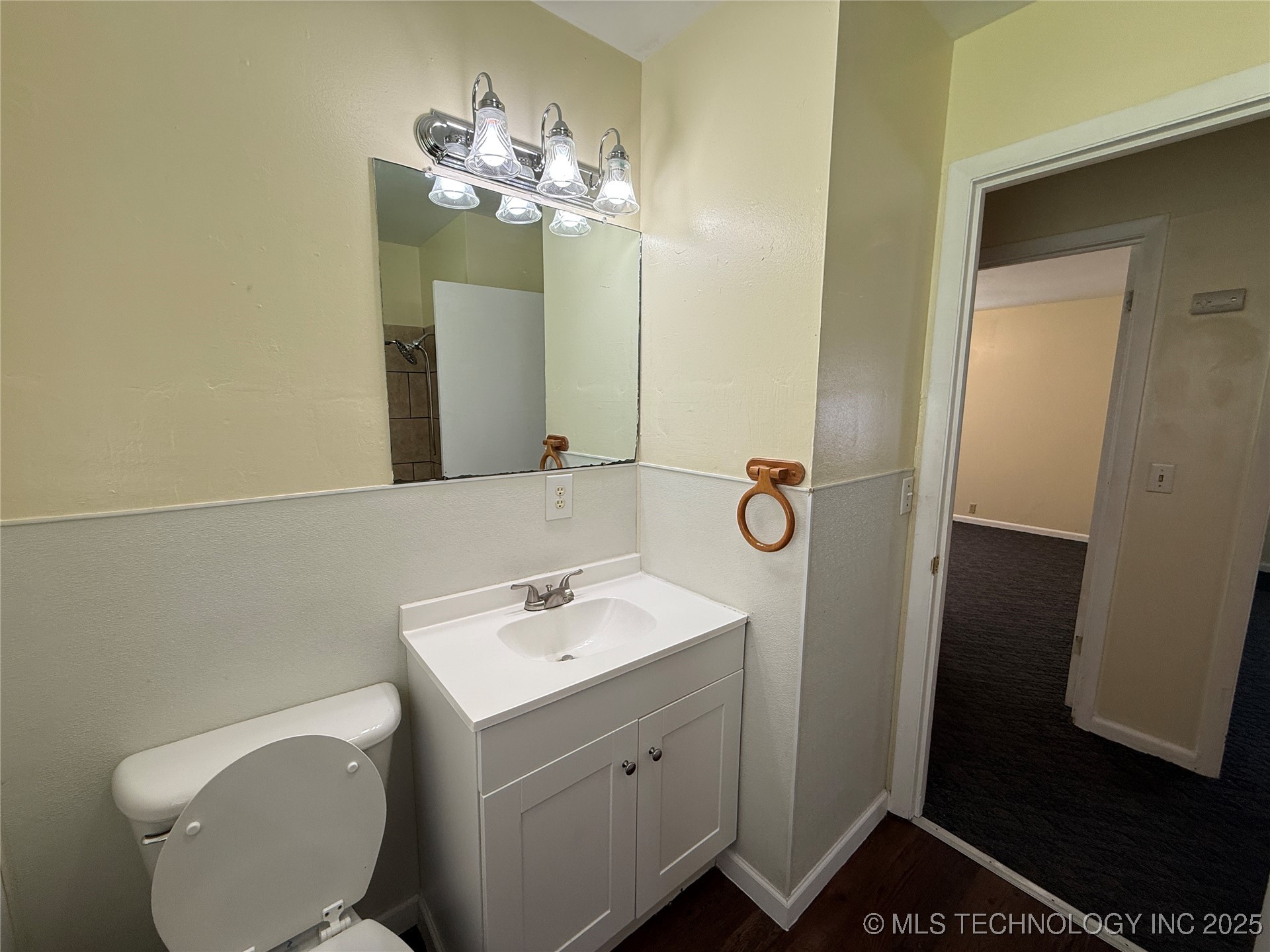 911 E Polk Avenue Property Photo 11