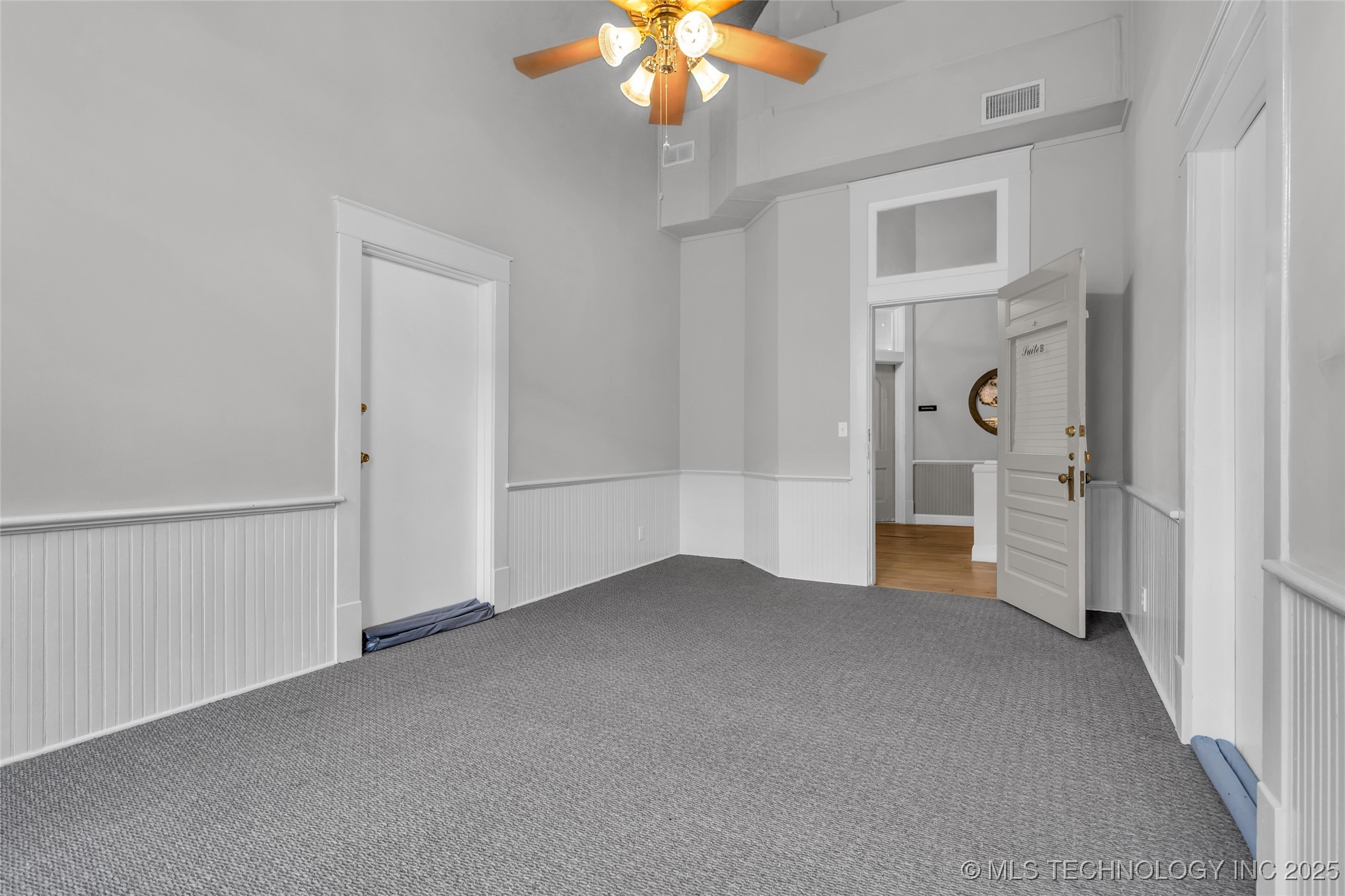 202 W Main Street Property Photo 21