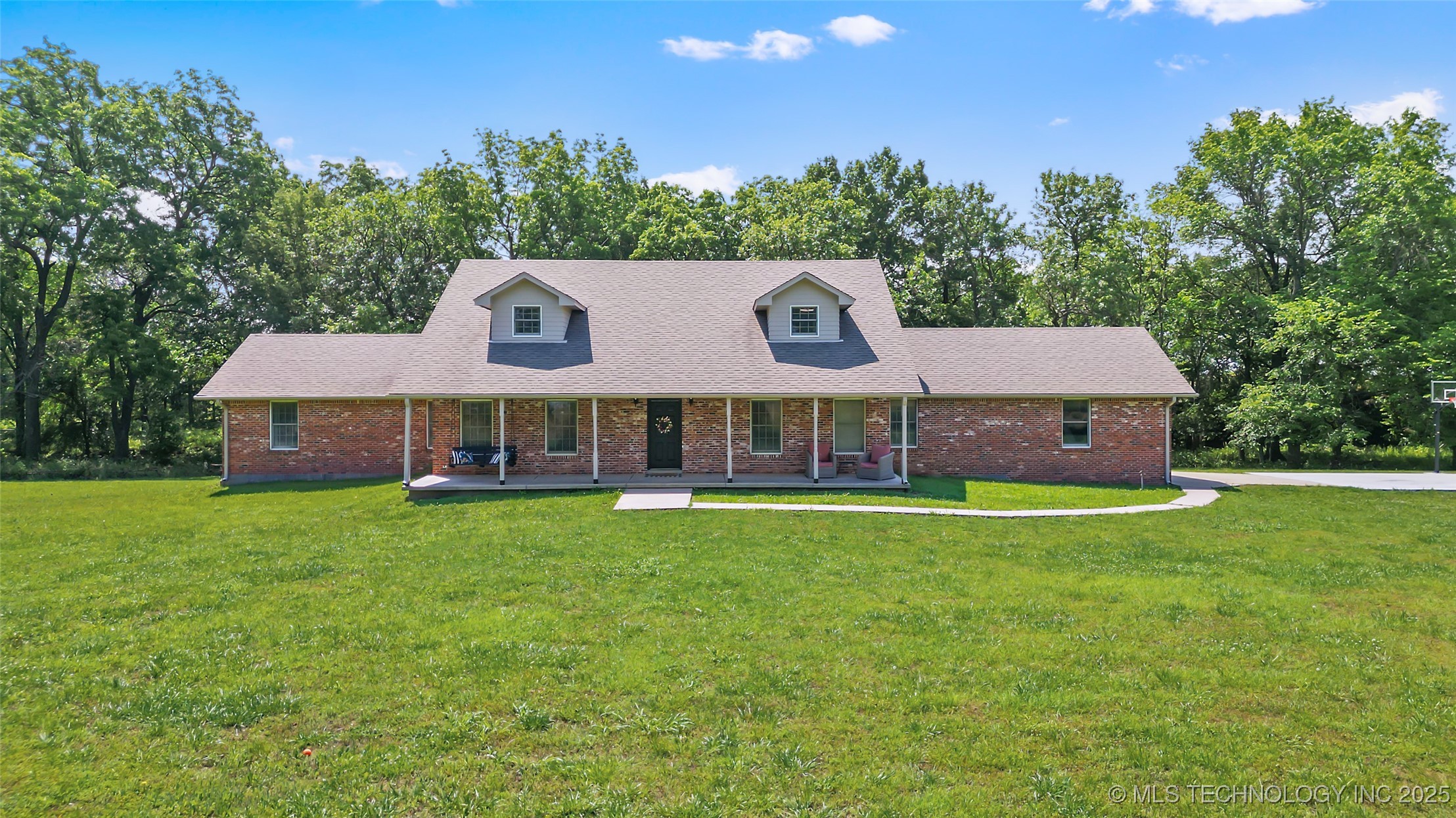 9644 Ew 19 Road Property Photo 1