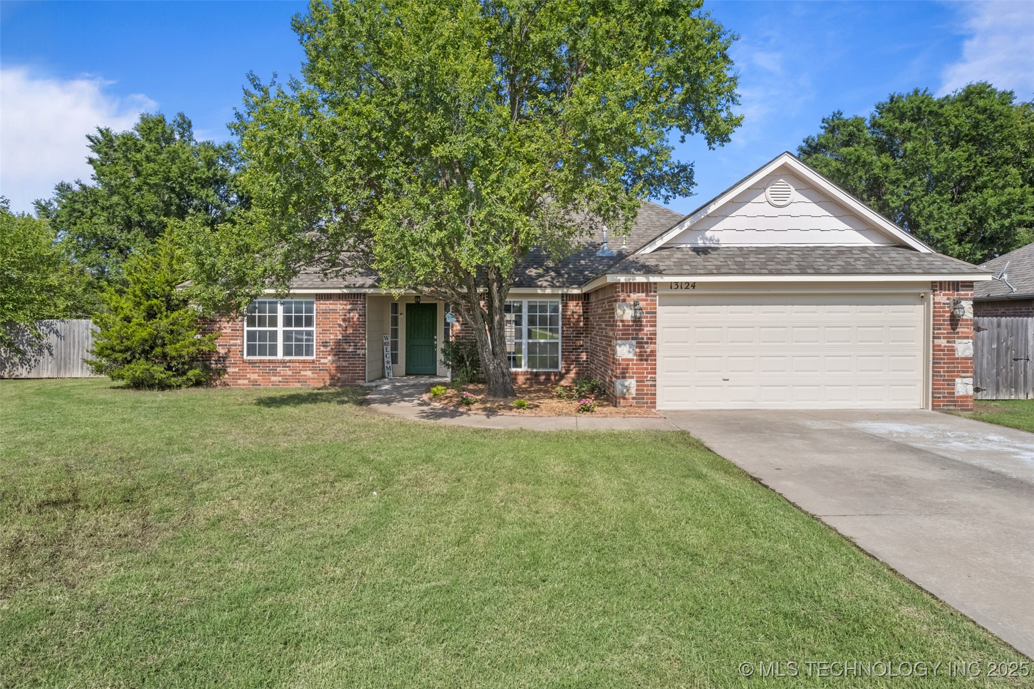 13124 N 133rd East Avenue Property Photo 1