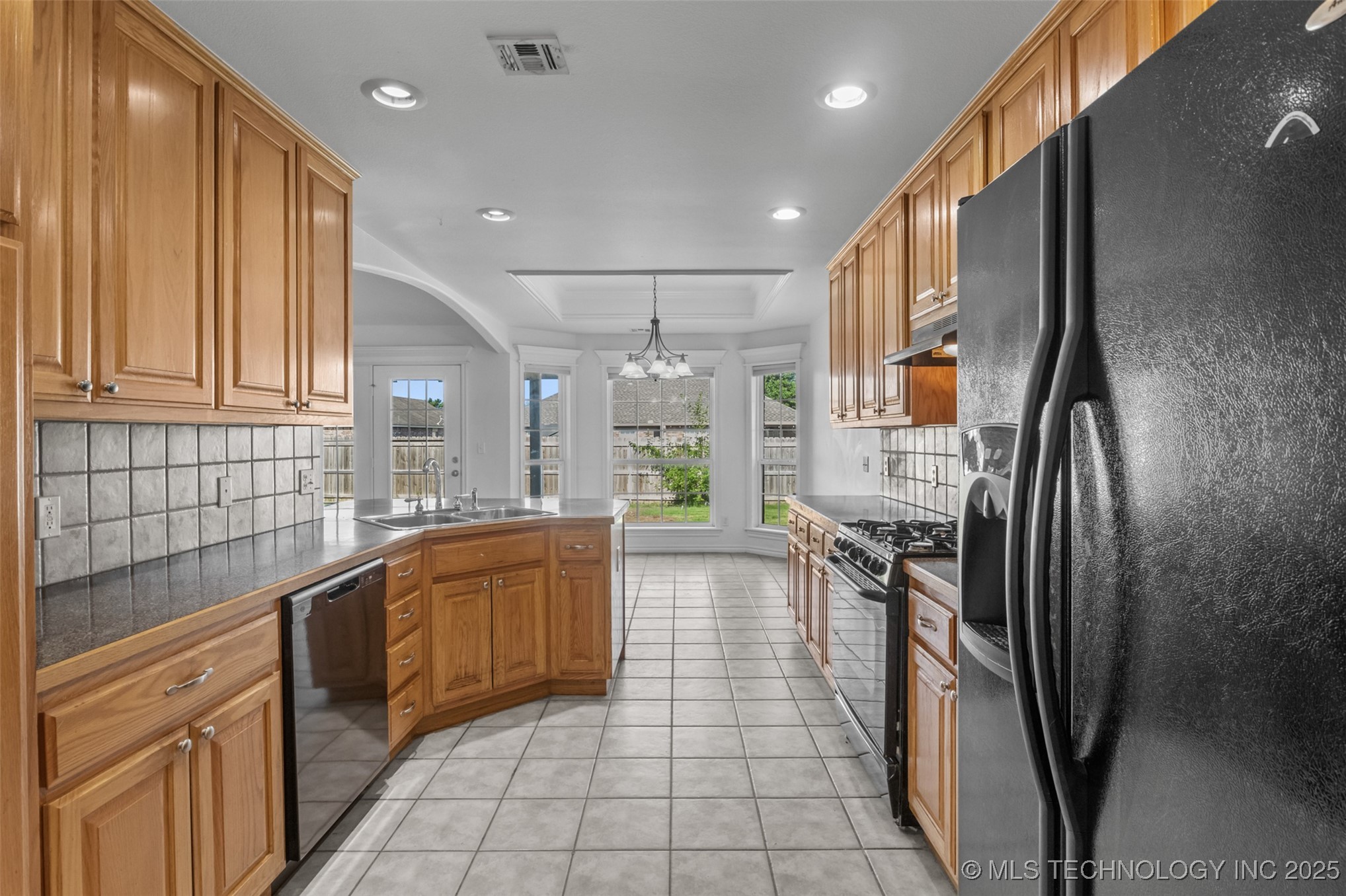 13124 N 133rd East Avenue Property Photo 17