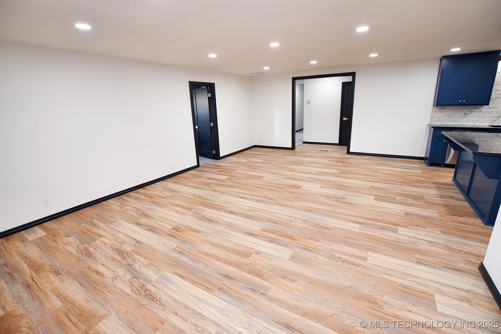 717 N Oklahoma Avenue Property Photo 4