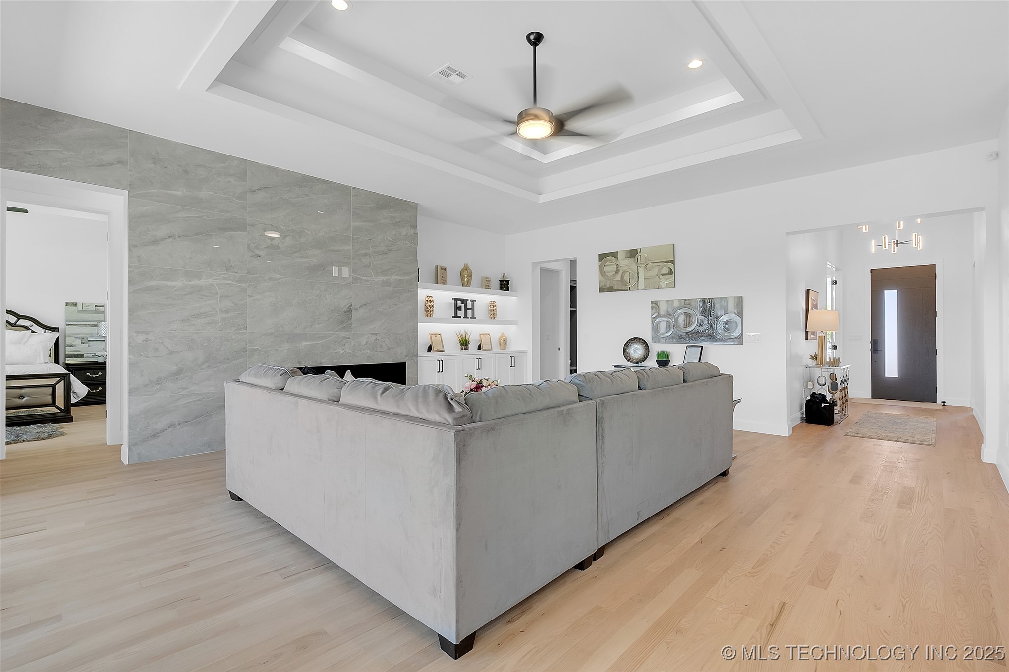 12005 S Vandalia Avenue Property Photo 21