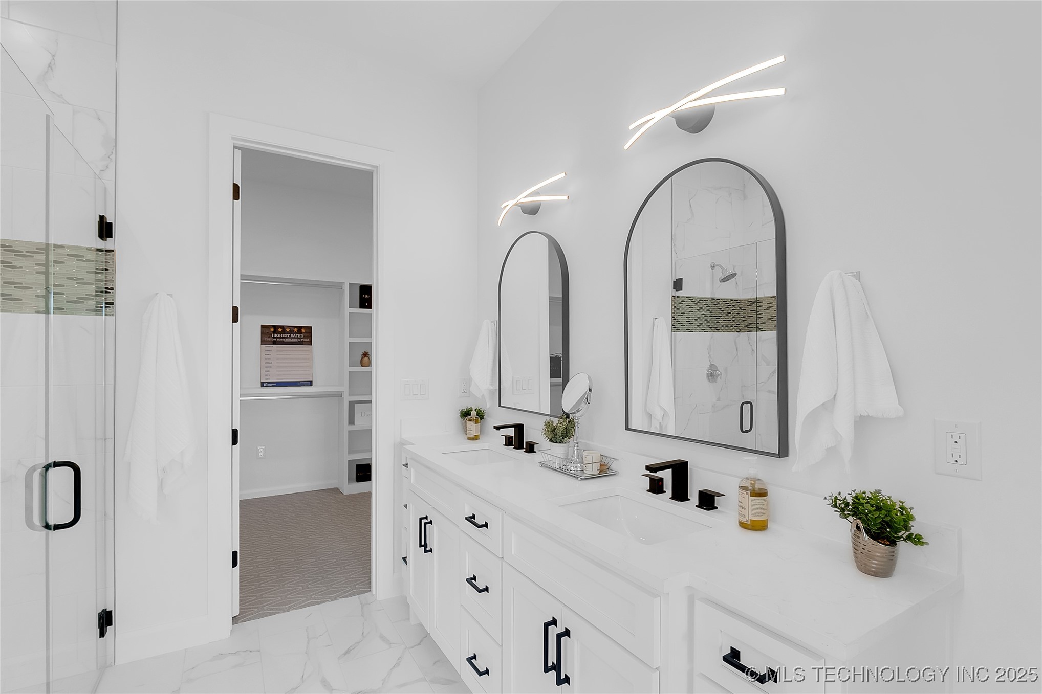 12005 S Vandalia Avenue Property Photo 33