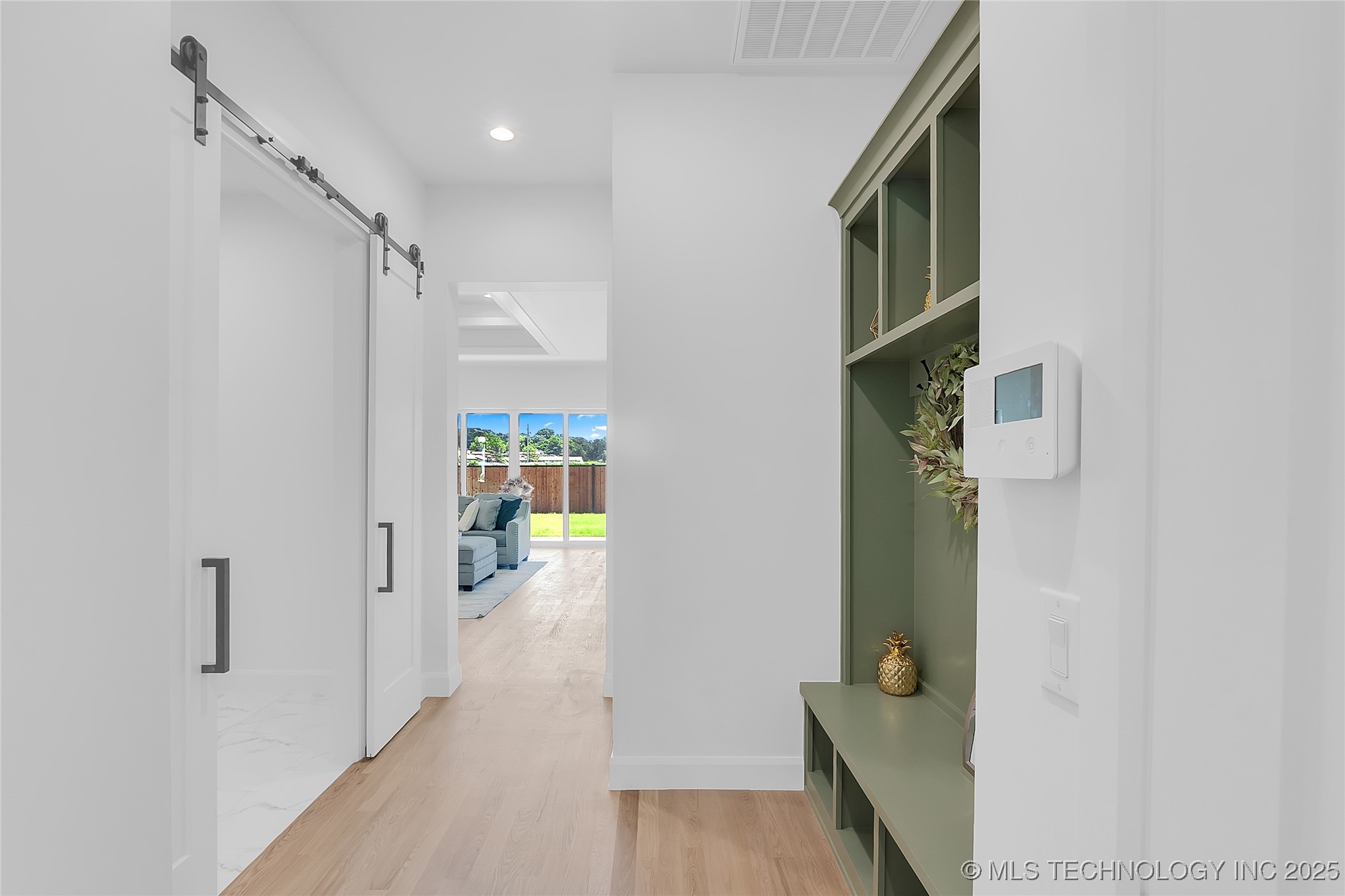 12005 S Vandalia Avenue Property Photo 42