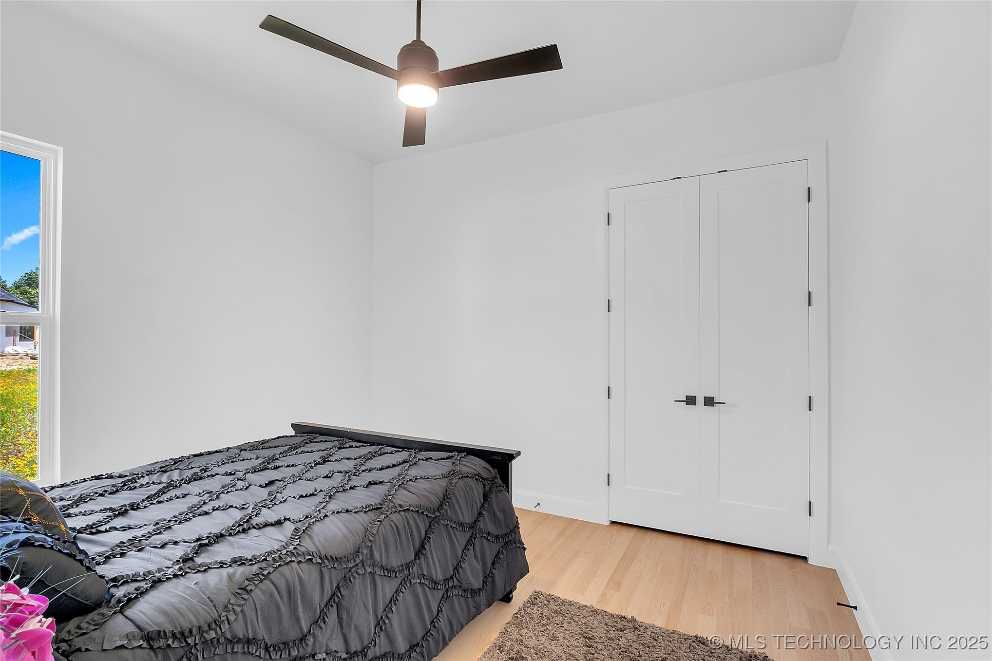 12005 S Vandalia Avenue Property Photo 43