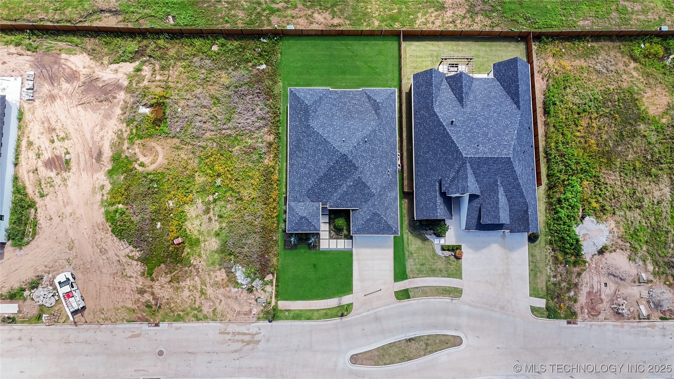 12005 S Vandalia Avenue Property Photo 54