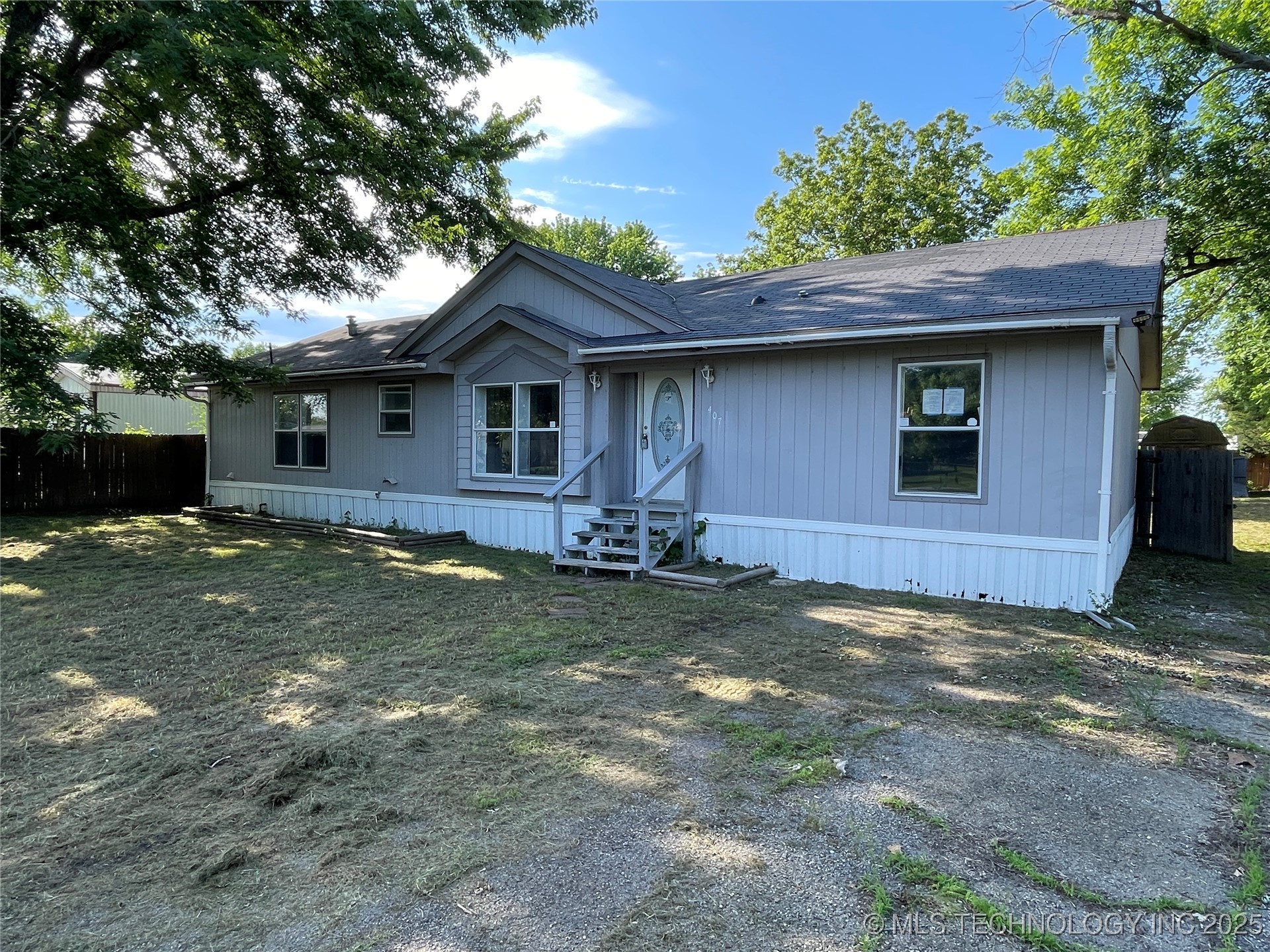 407 E Sheldon Avenue Property Photo 1