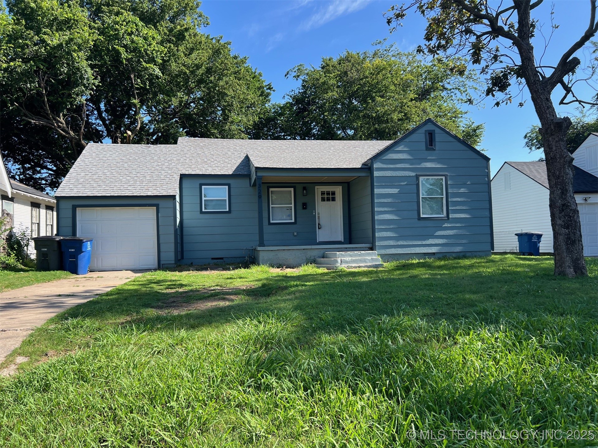329 E Zion Place Property Photo 1