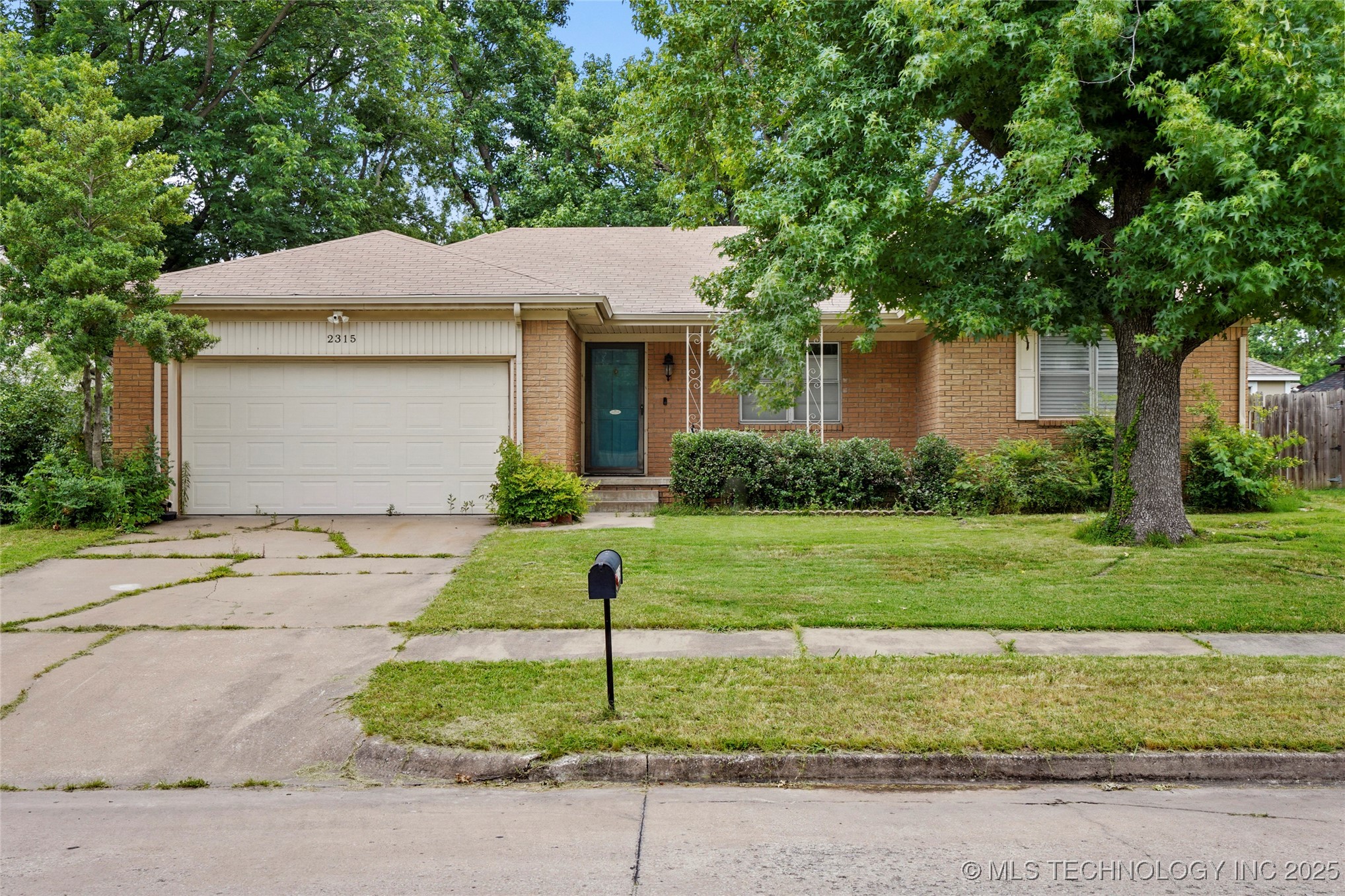 2315 S 117th East Avenue Property Photo 1