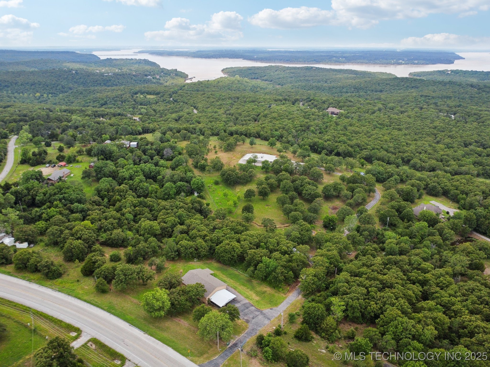 4127 New Prue Road Property Photo 1