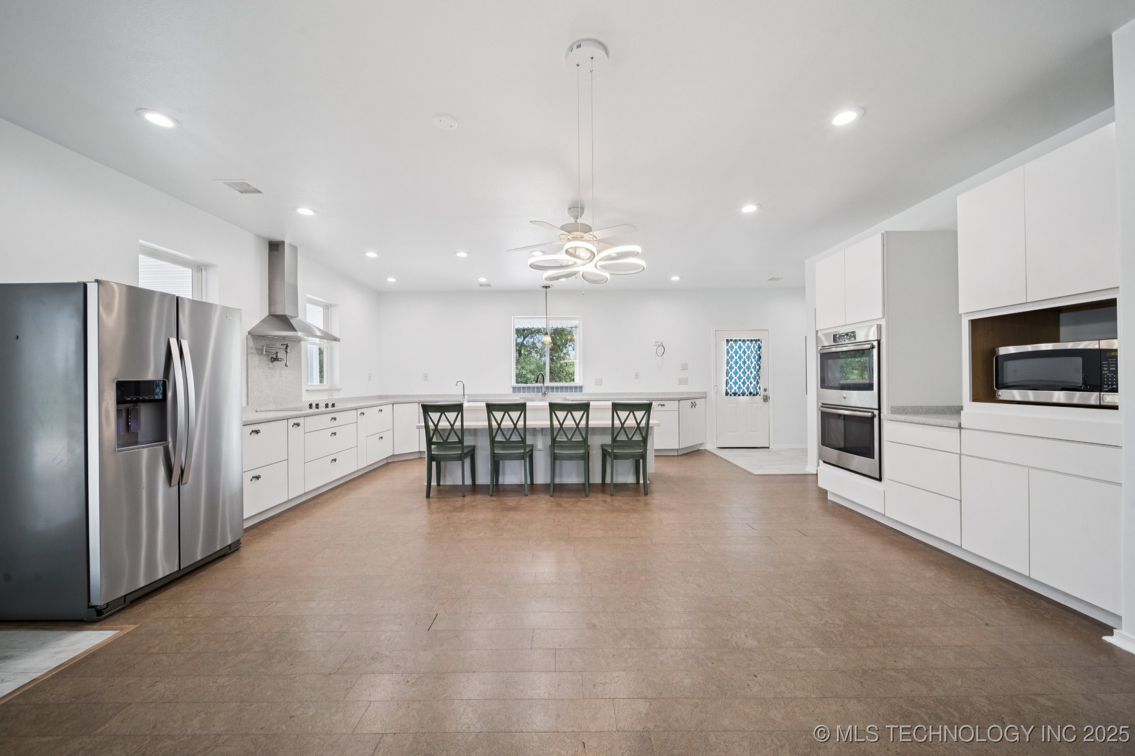 4127 New Prue Road Property Photo 9