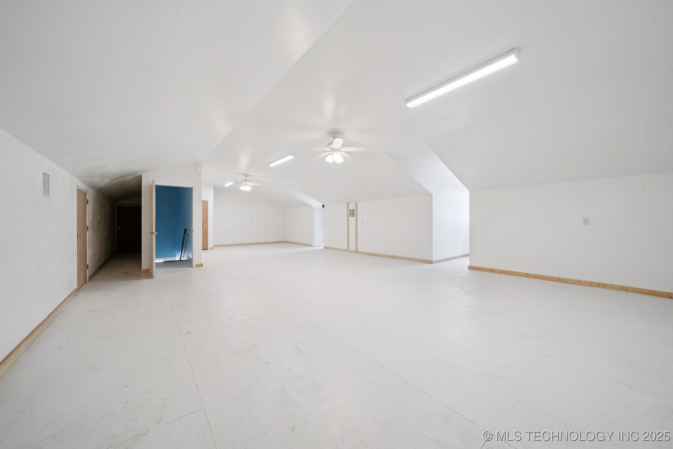 4127 New Prue Road Property Photo 38
