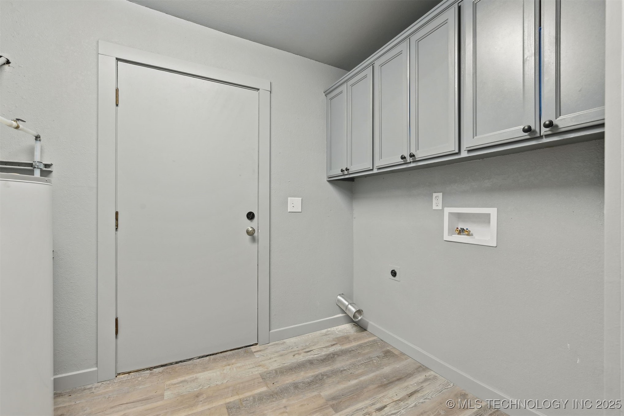 20935 E 38th Street S Property Photo 25