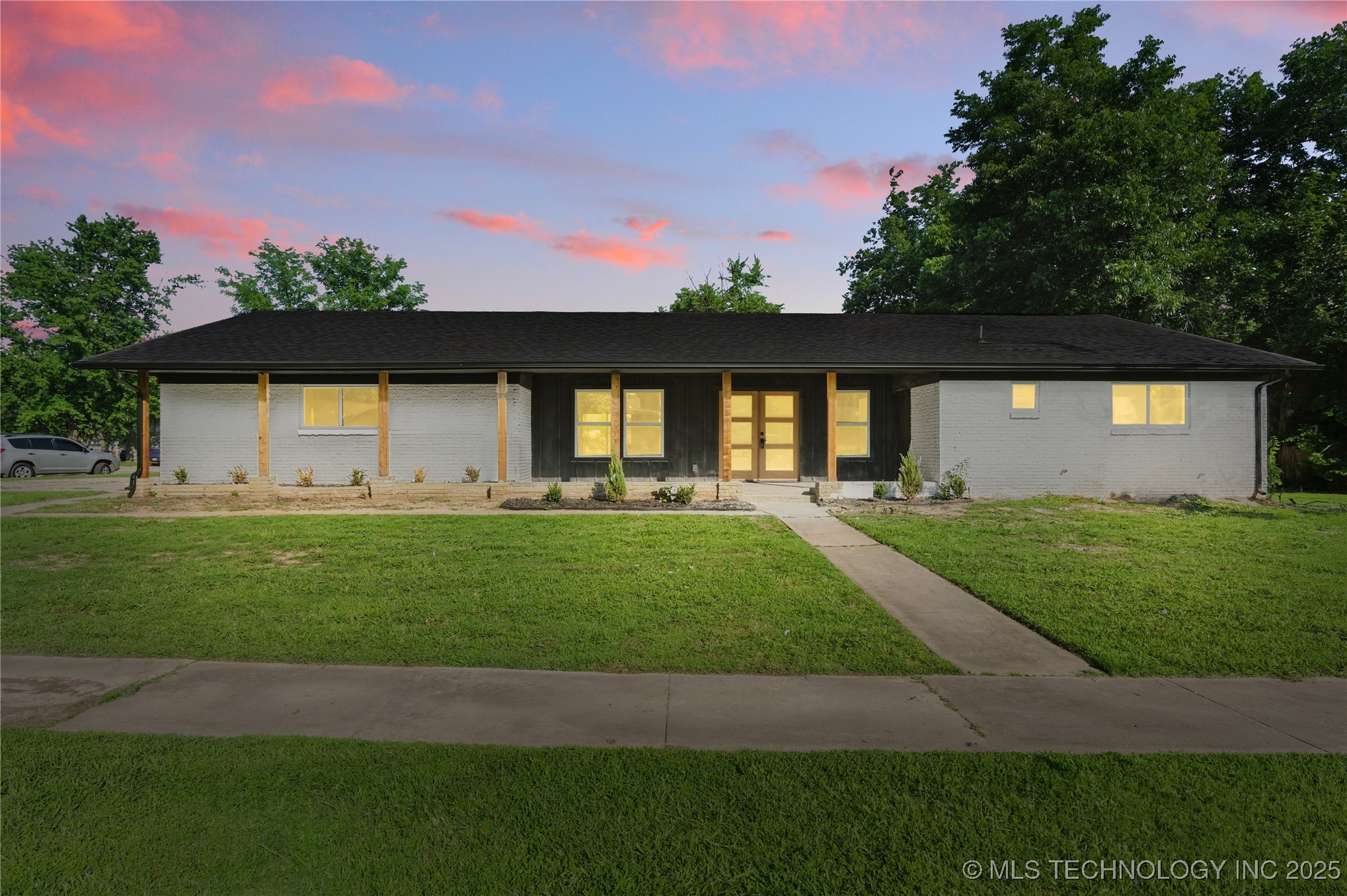 2316 S 106th East Avenue