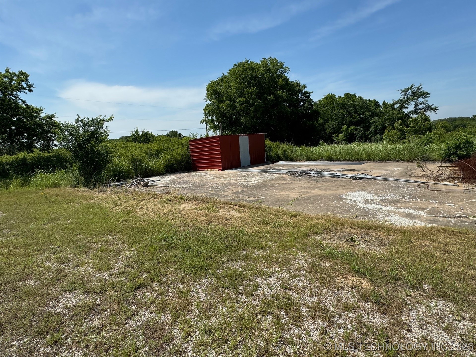 3000 Wildflower Property Photo 14