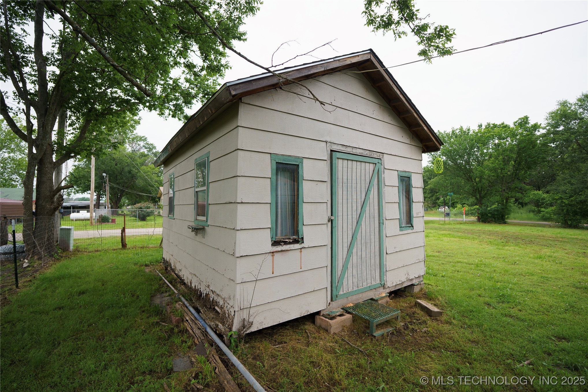 180 County Road 3579 Property Photo 2