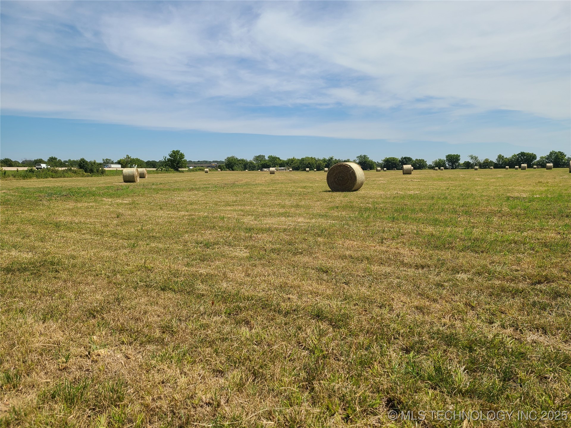 3165 W 370 Road Property Photo 1