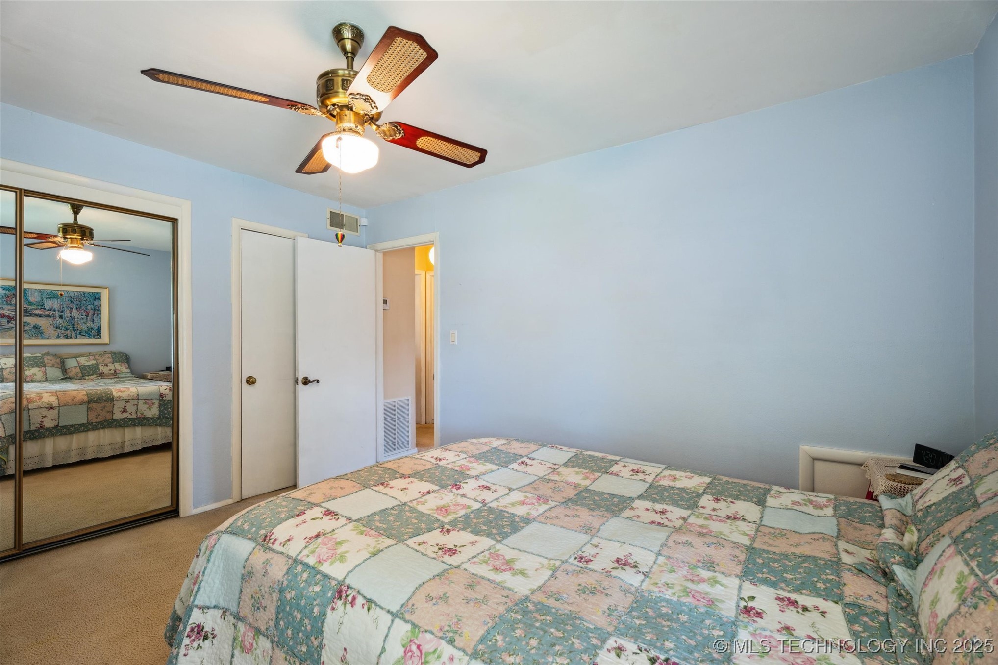 300 Se Waverly Avenue Property Photo 22