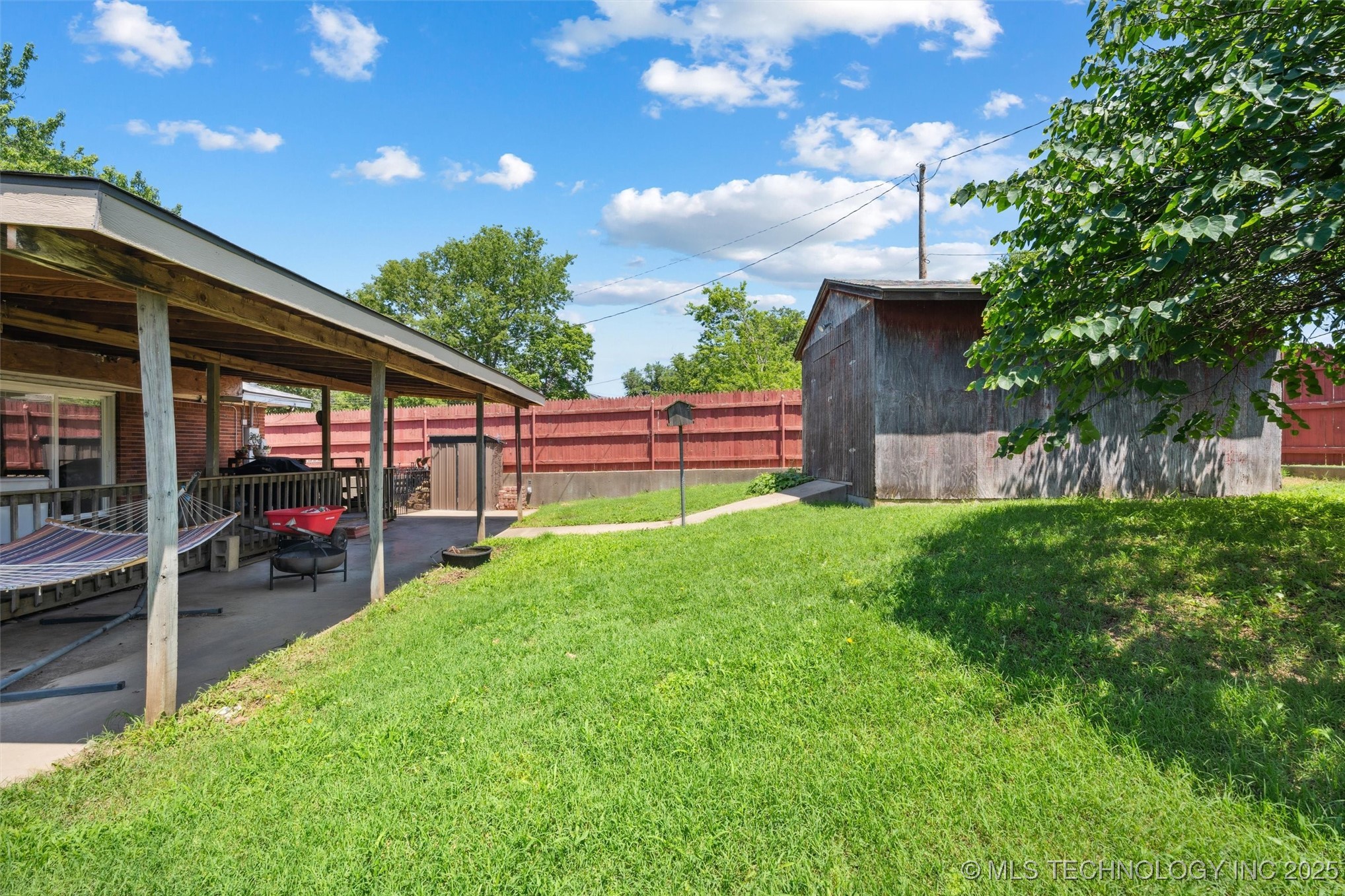 300 Se Waverly Avenue Property Photo 27