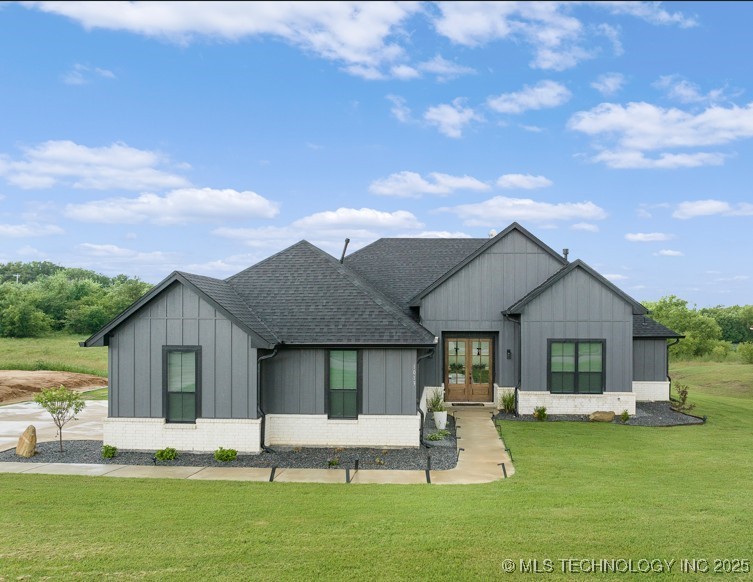 1013 Prairie View Road Property Photo