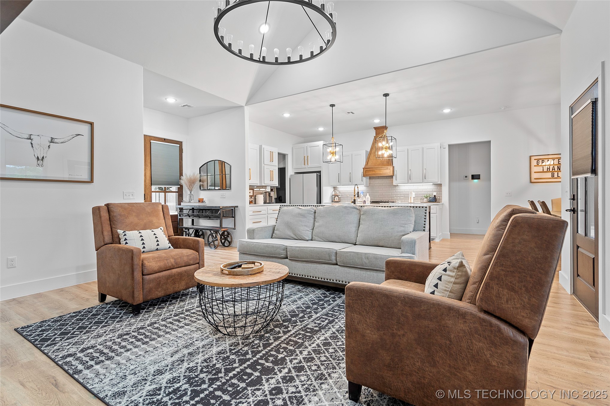 1013 Prairie View Road Property Photo 8