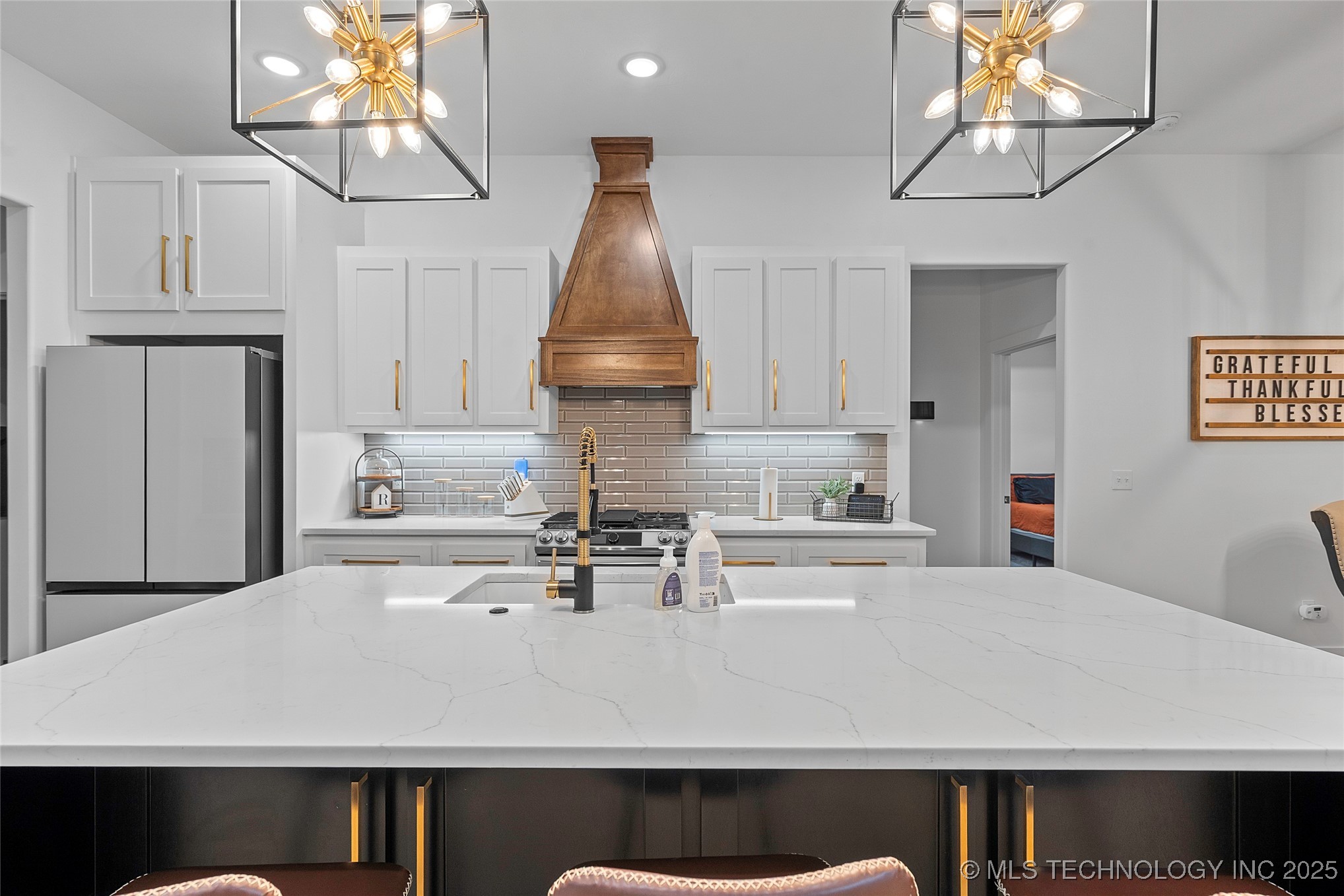 1013 Prairie View Road Property Photo 11