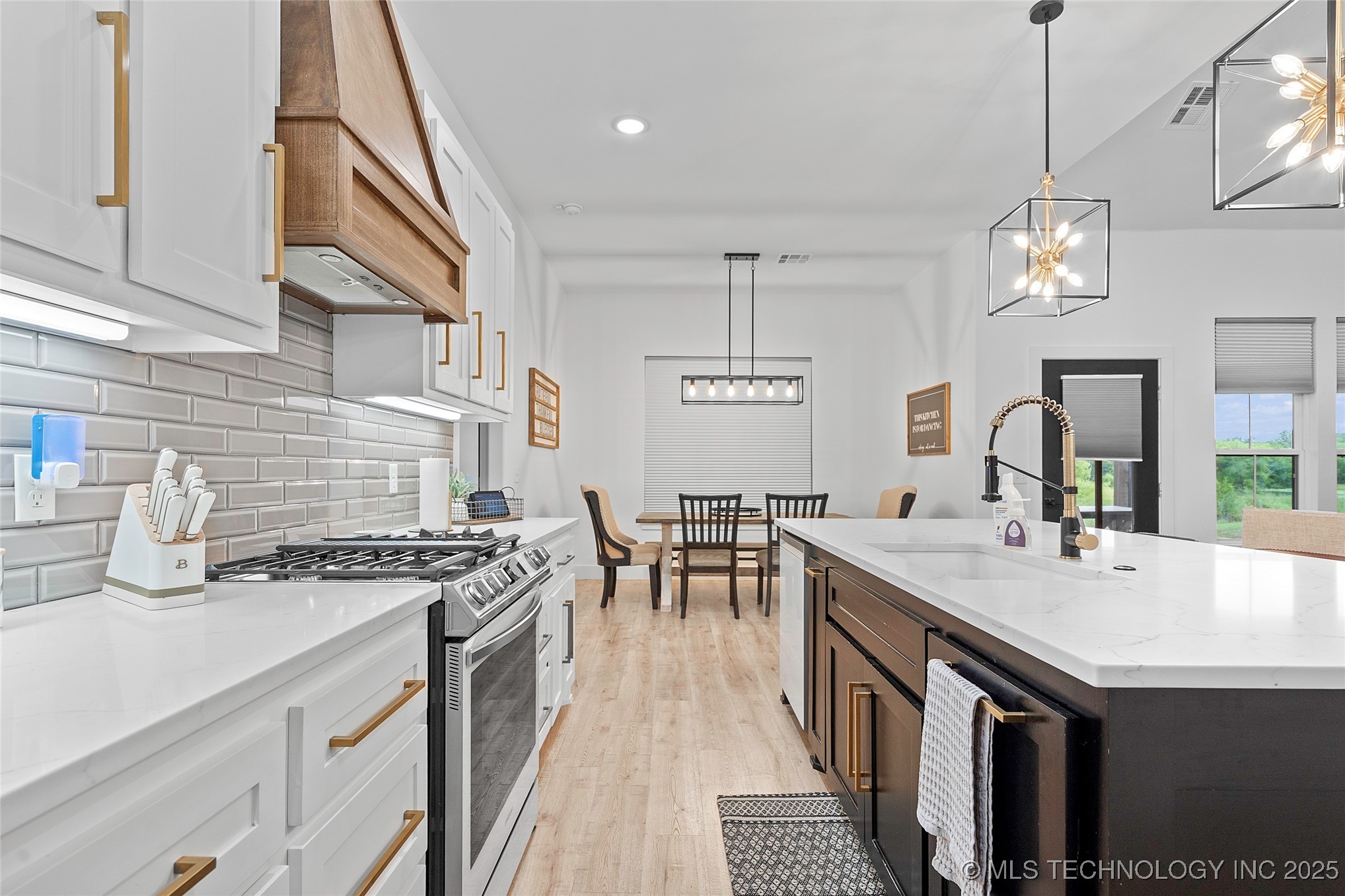 1013 Prairie View Road Property Photo 14