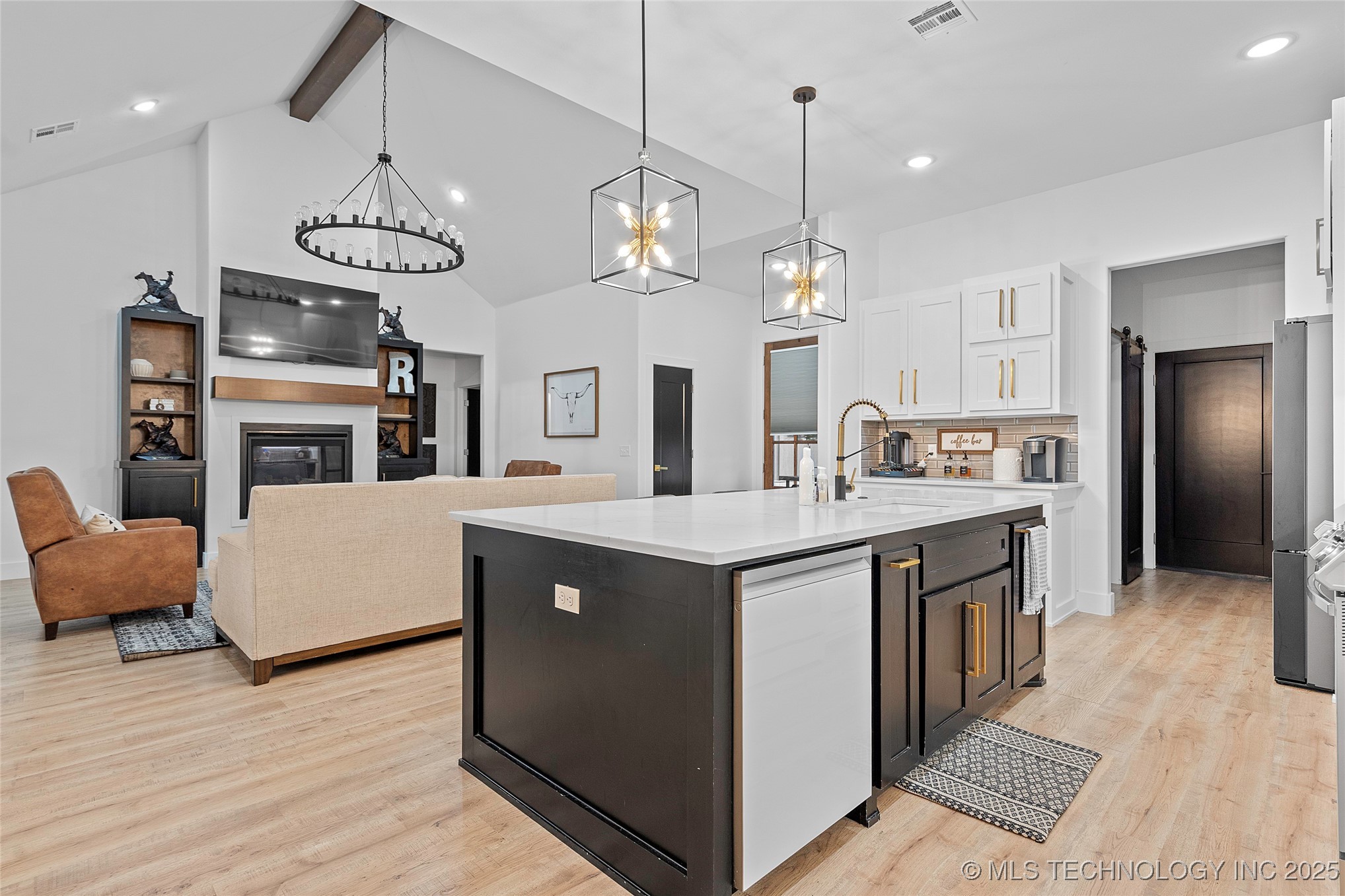 1013 Prairie View Road Property Photo 16