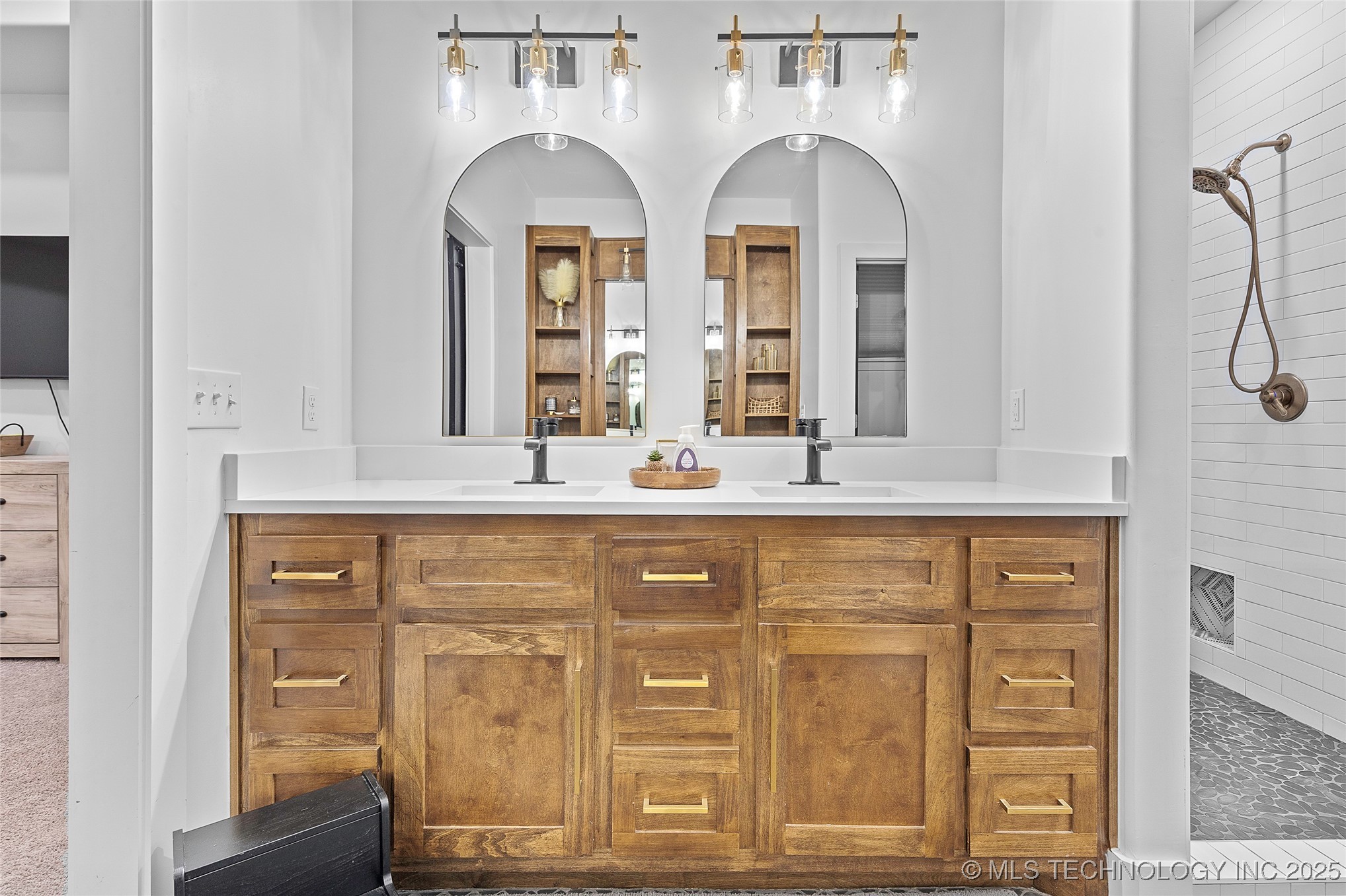 1013 Prairie View Road Property Photo 24