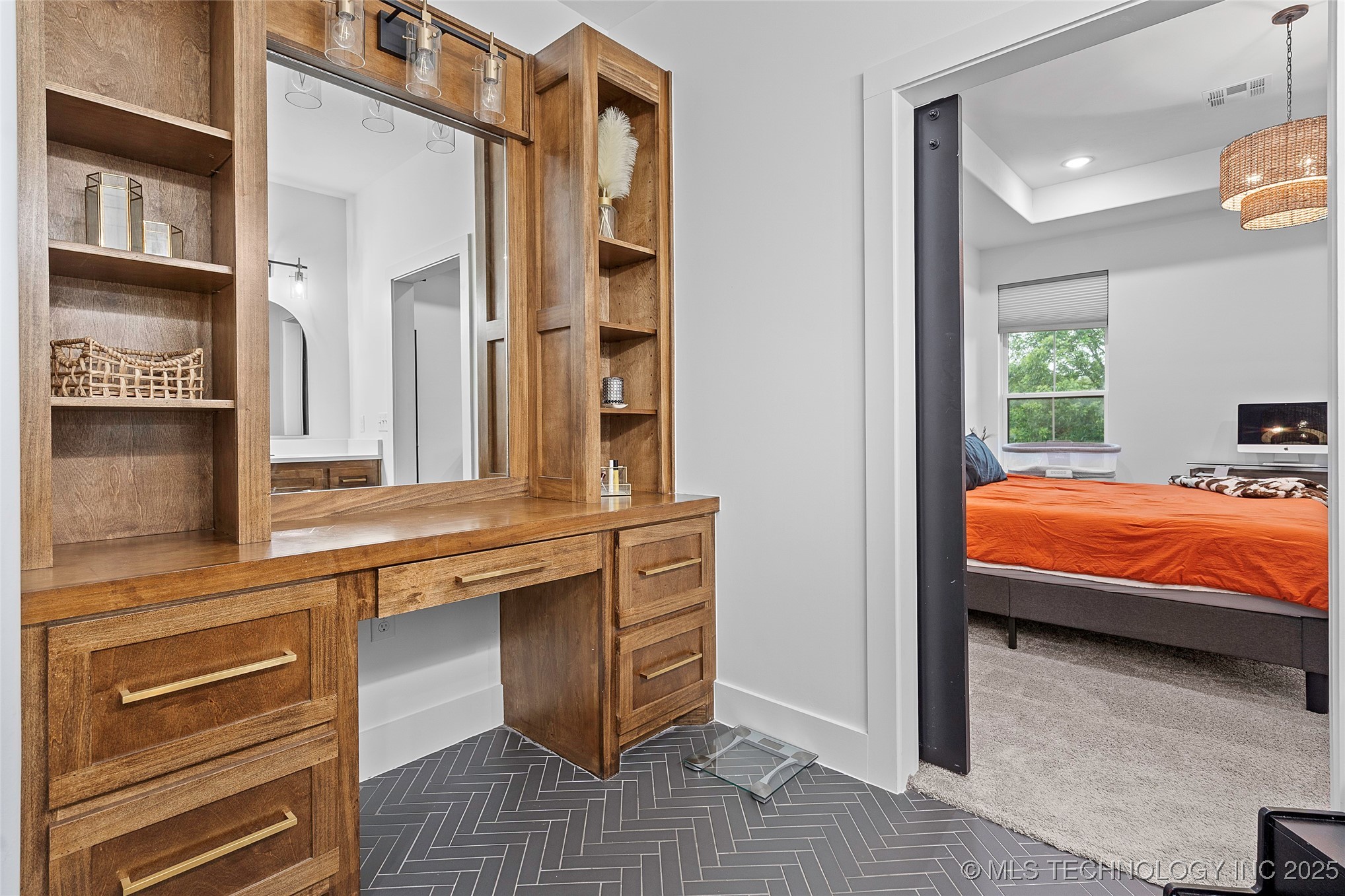 1013 Prairie View Road Property Photo 25