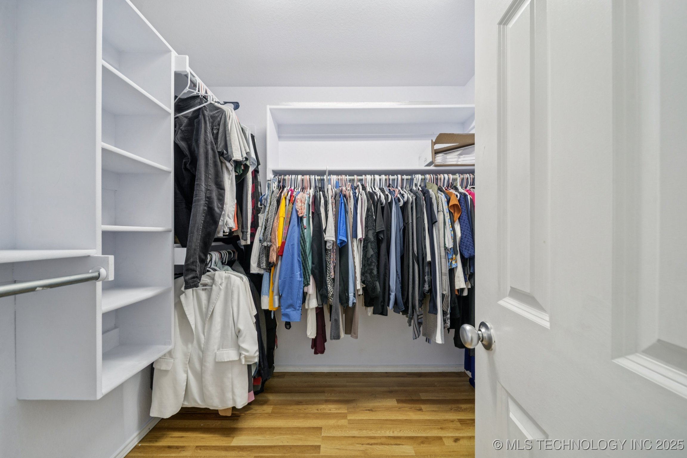 11920 S Holley Street Property Photo 24