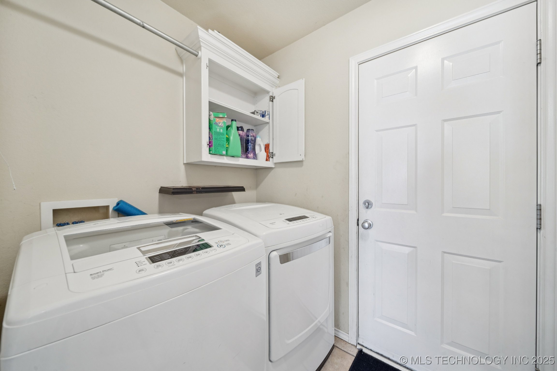 11920 S Holley Street Property Photo 30