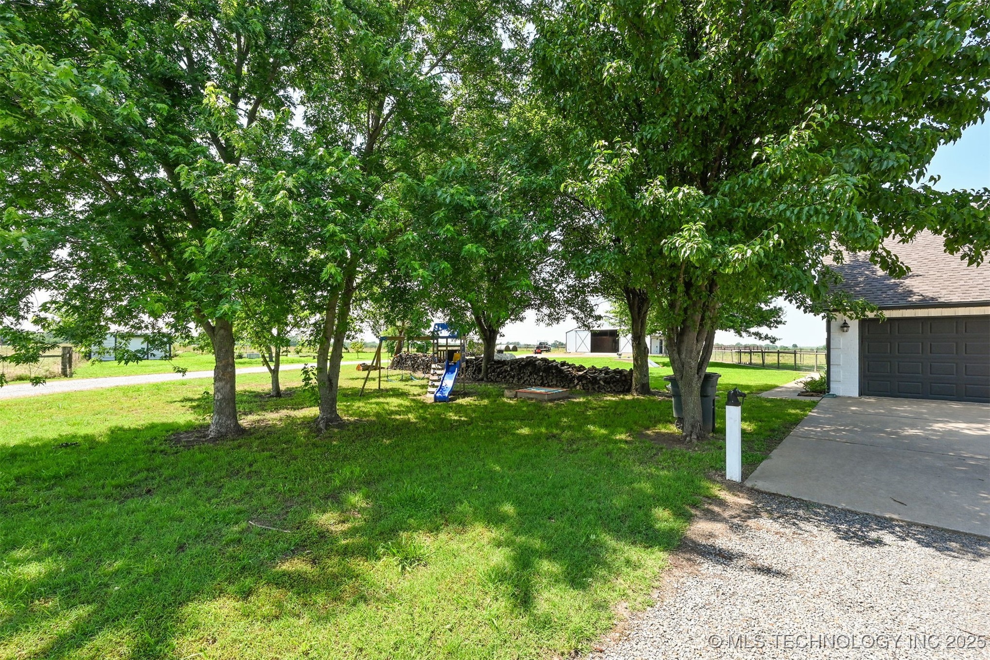 23535 E 720 Road Property Photo 52