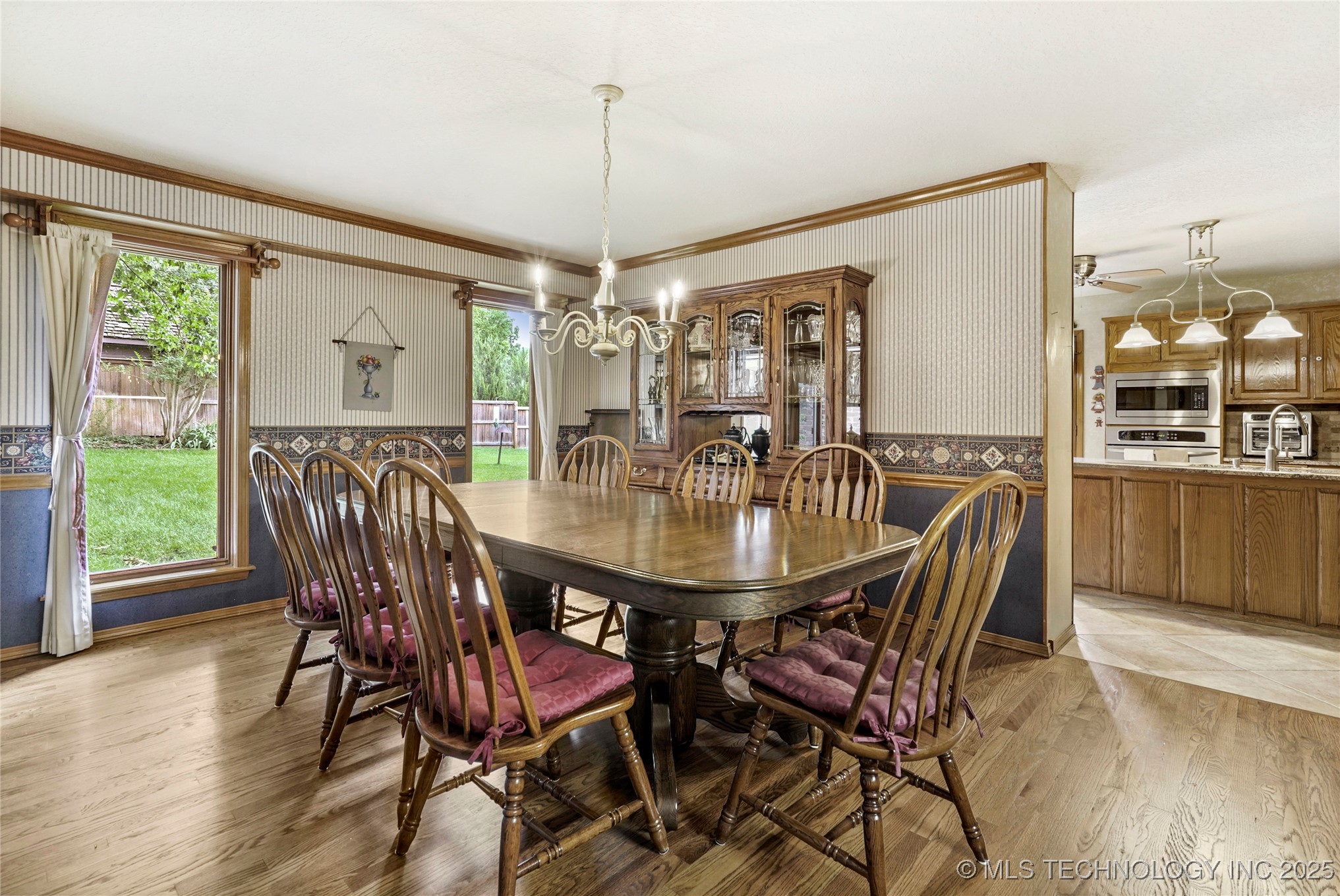 8609 S Joplin Avenue Property Photo 7
