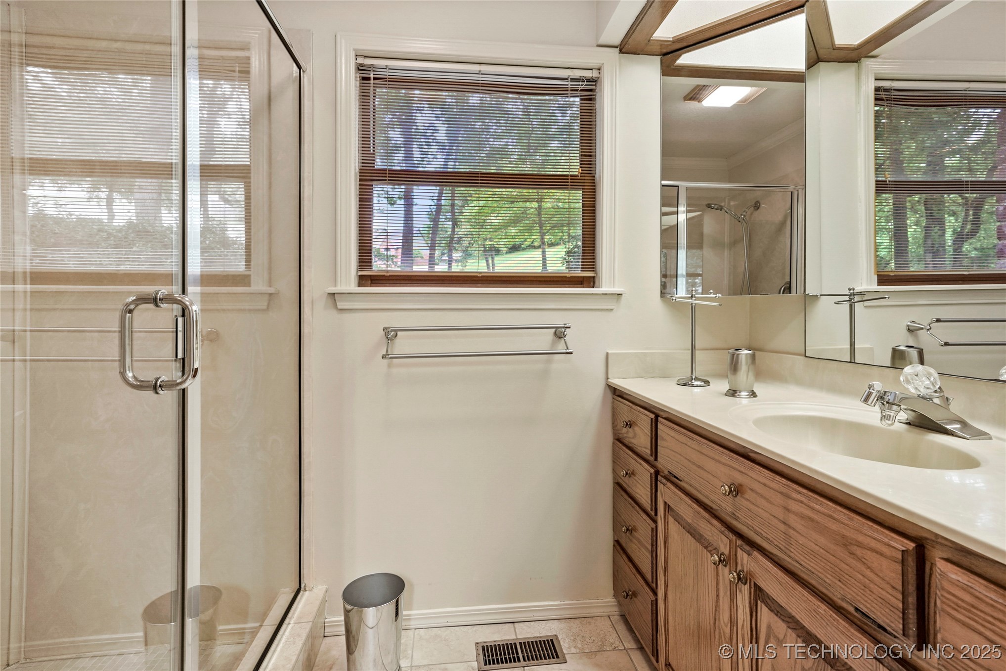 8609 S Joplin Avenue Property Photo 16