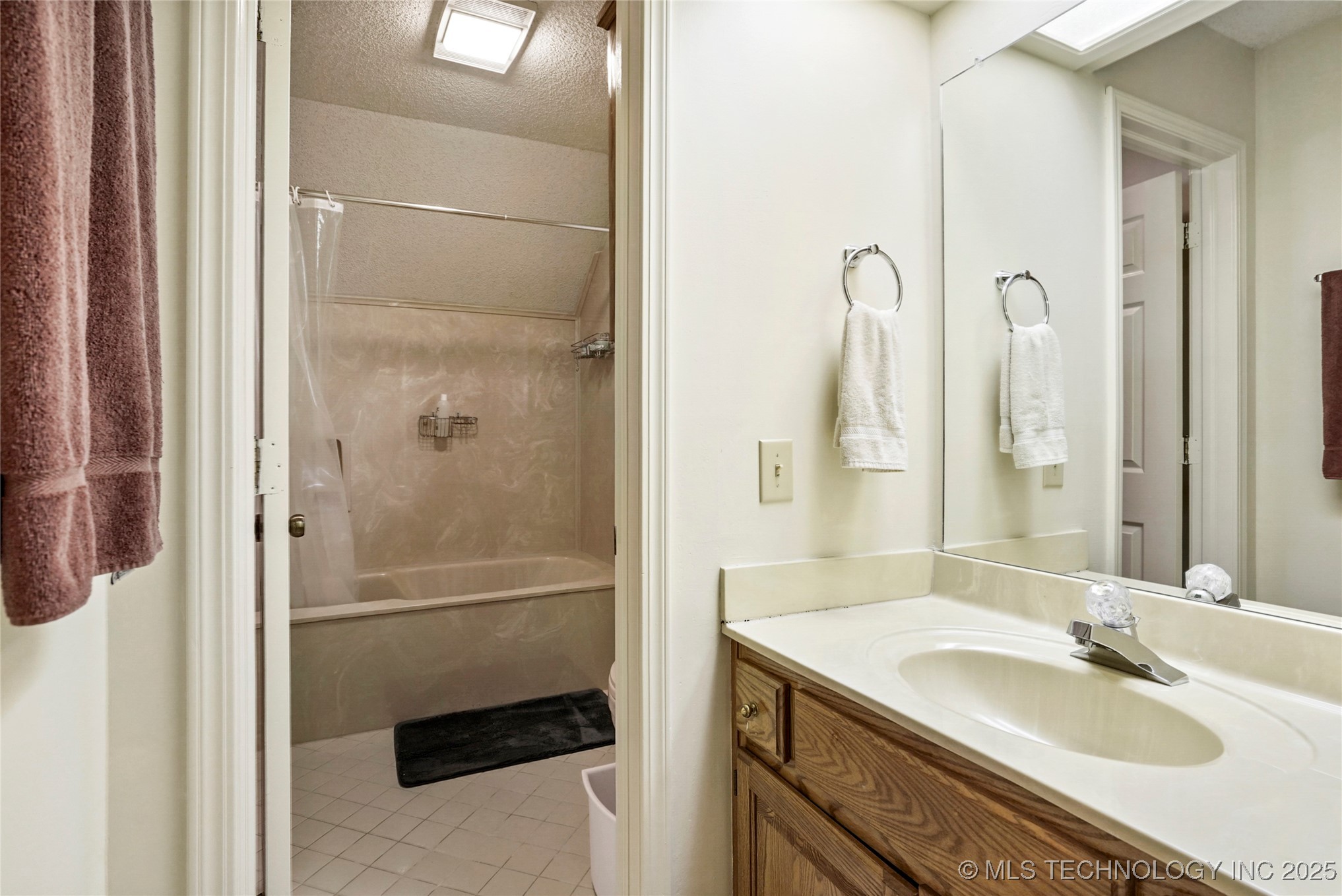 8609 S Joplin Avenue Property Photo 24