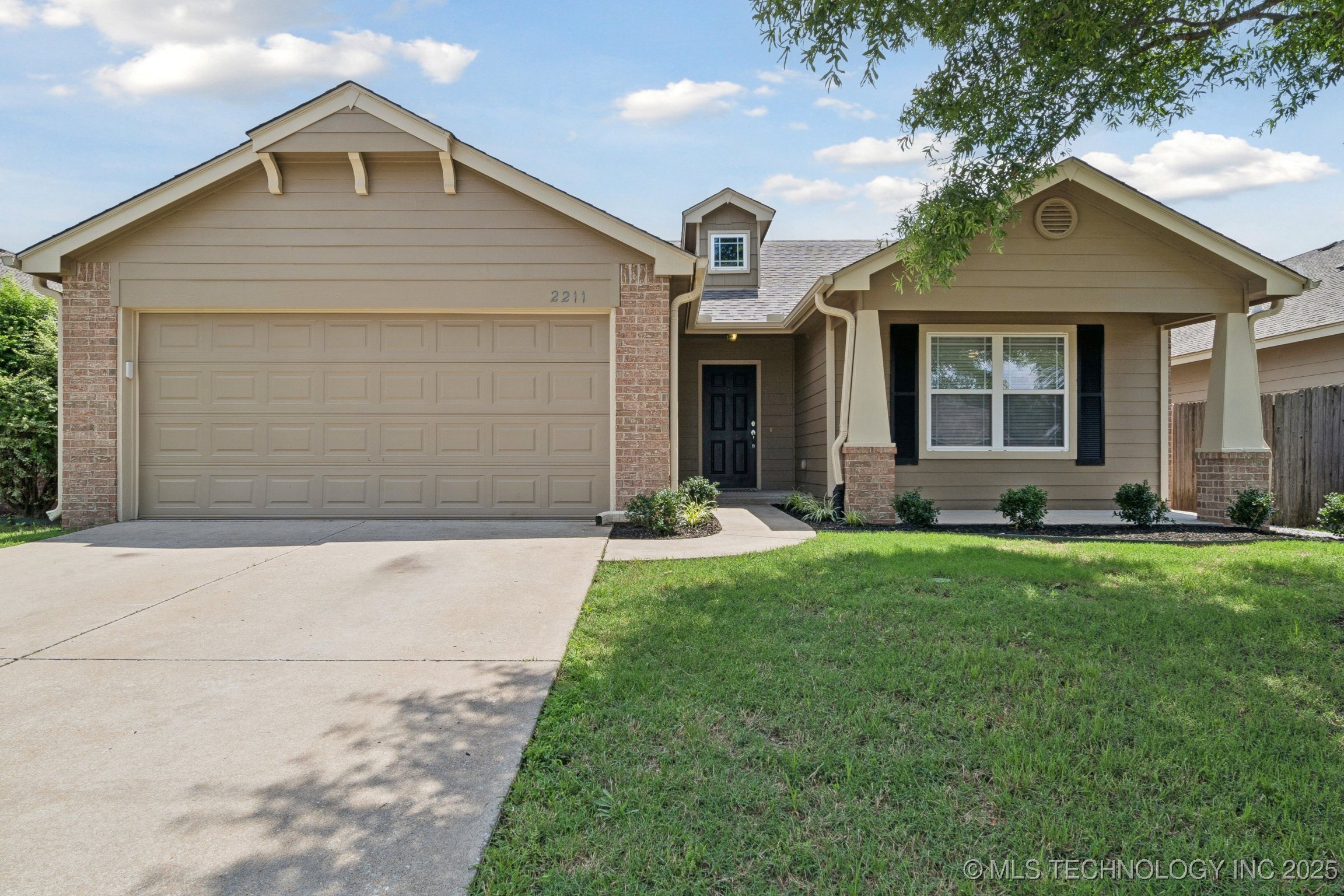 2211 E Concord Place Property Photo 1